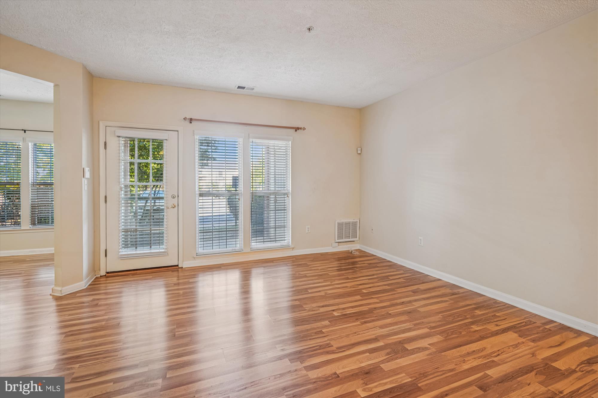 CHESTNUT TERRACE - Residential