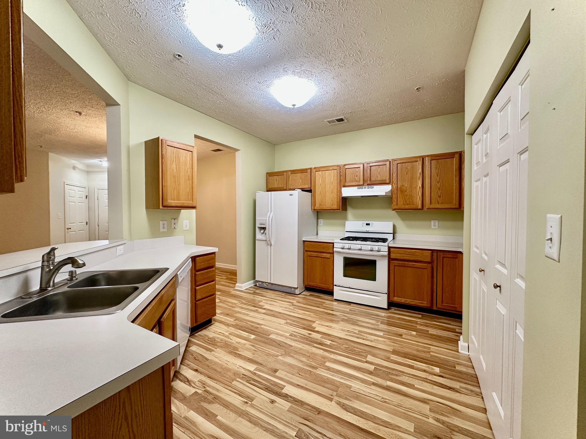 CHESTNUT TERRACE - Residential