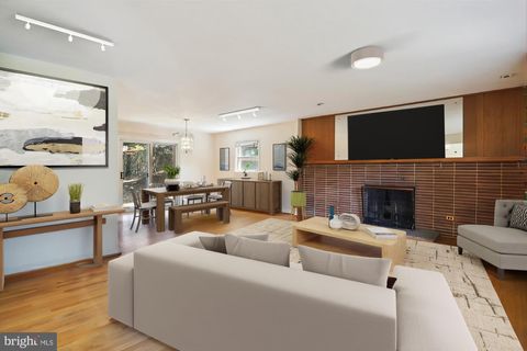 Photo of 7105 Marbury Road, Bethesda, MD 20817 (MLS # MDMC2100100)