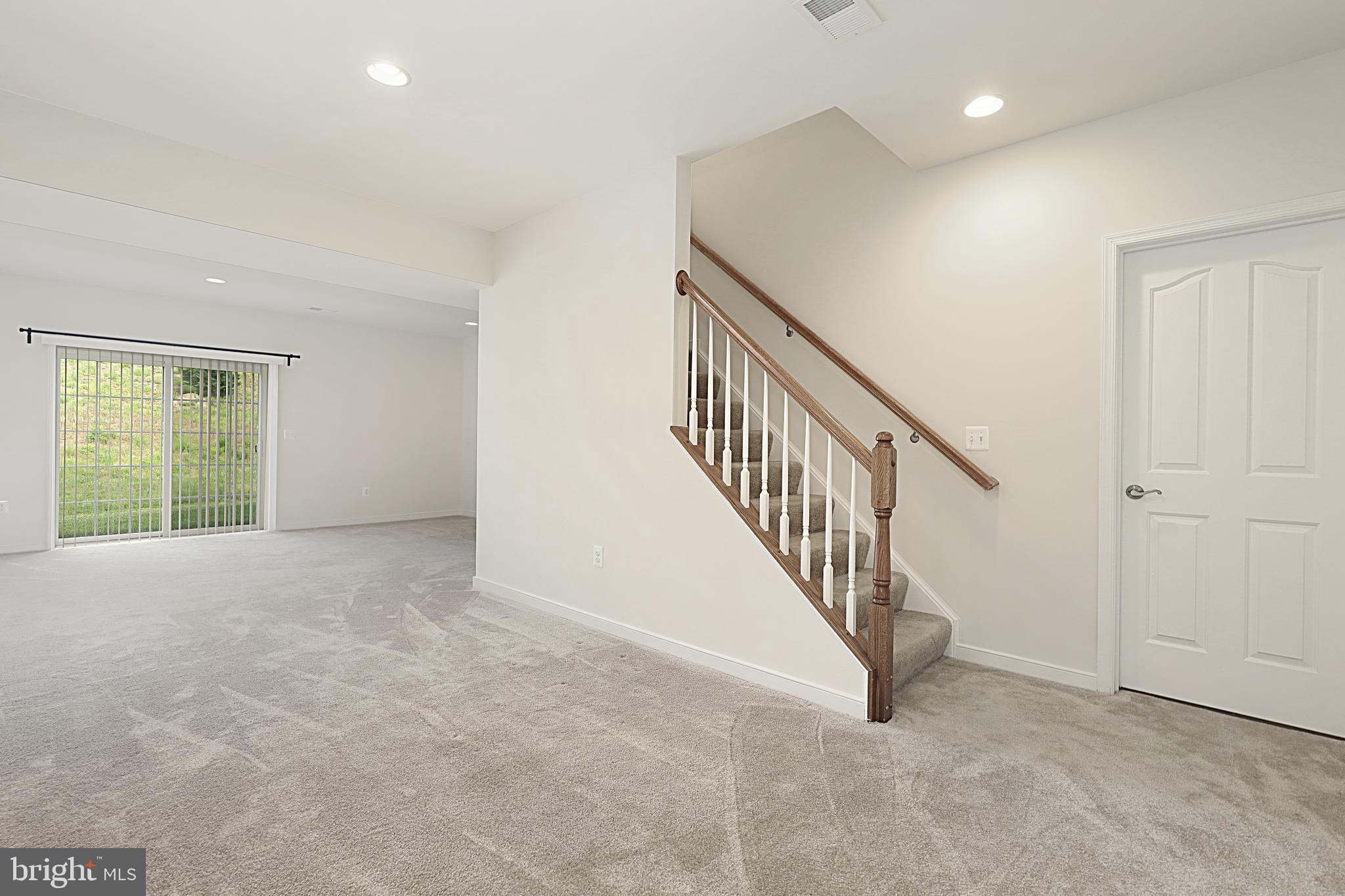 COLONIAL FORGE - Residential Lease