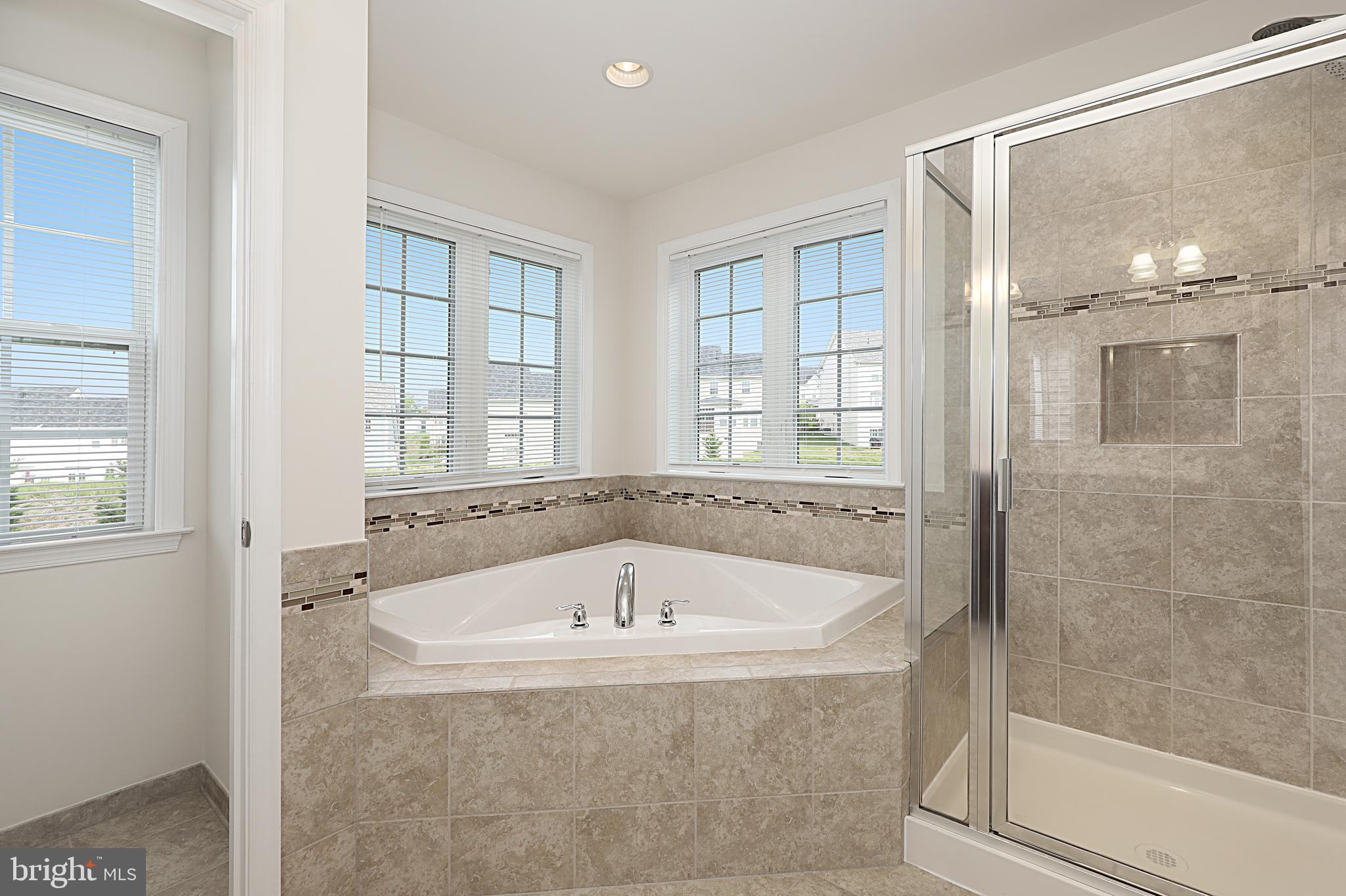 COLONIAL FORGE - Residential Lease