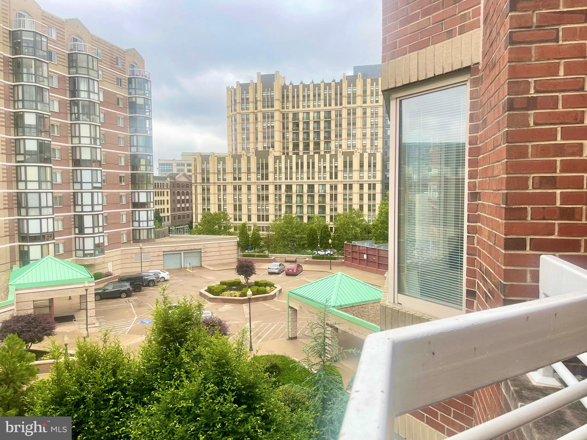 THE VICTORIA - Residential