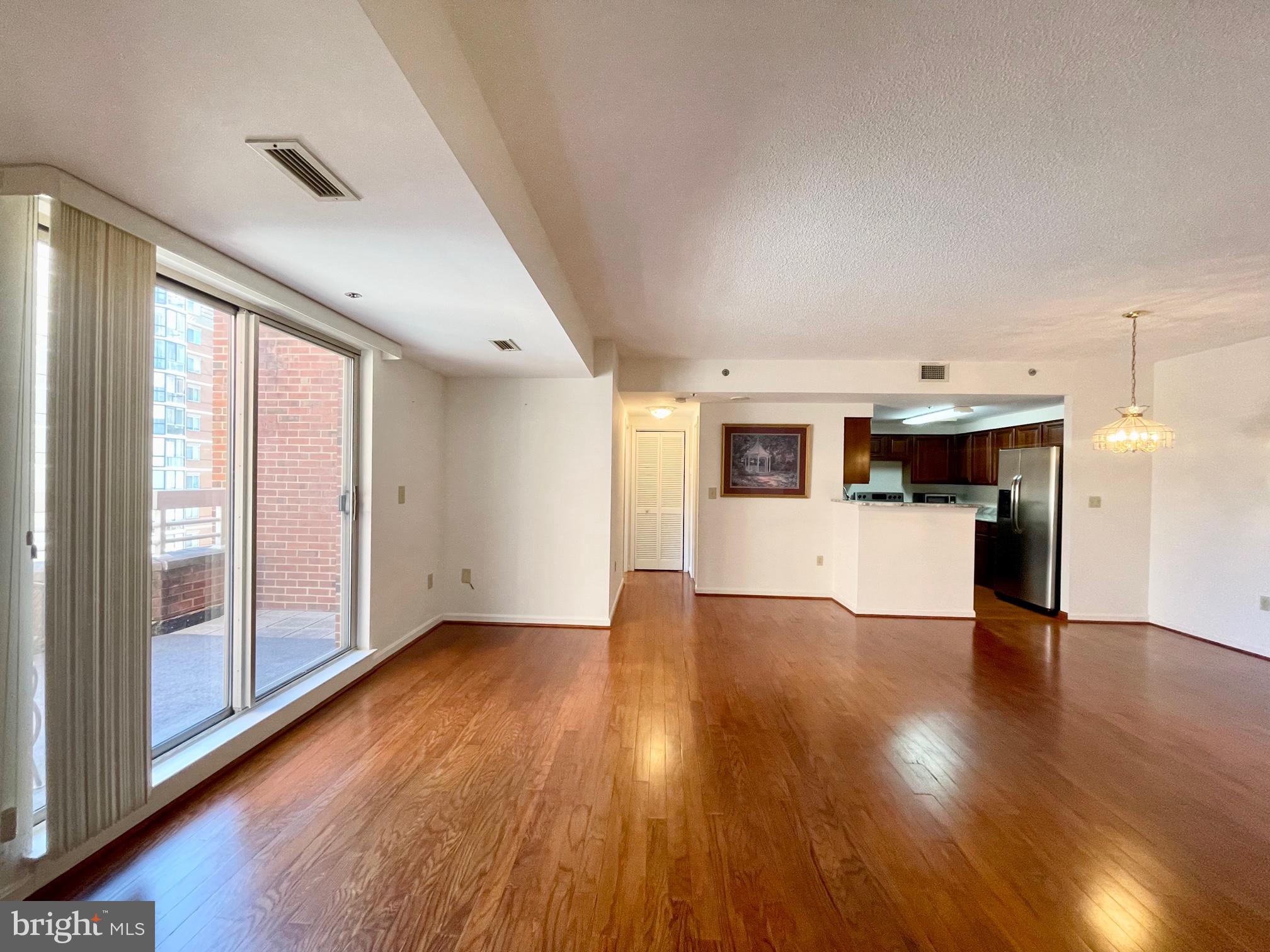 THE VICTORIA - Residential