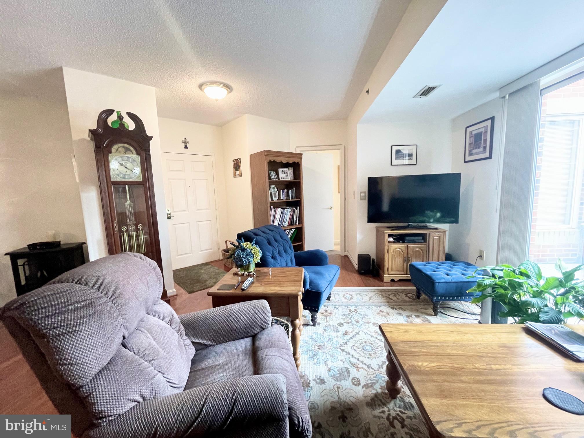 THE VICTORIA - Residential