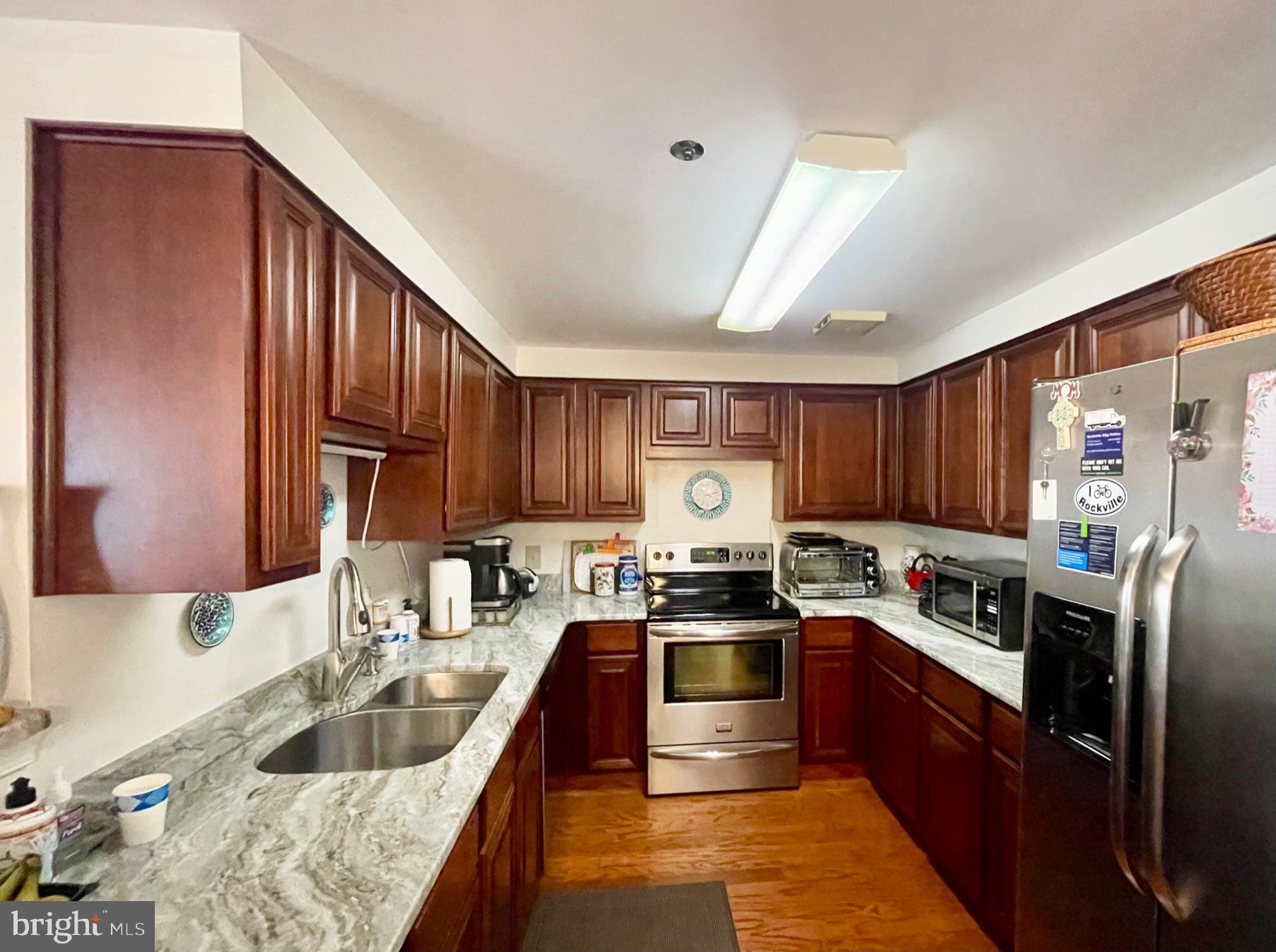 THE VICTORIA - Residential