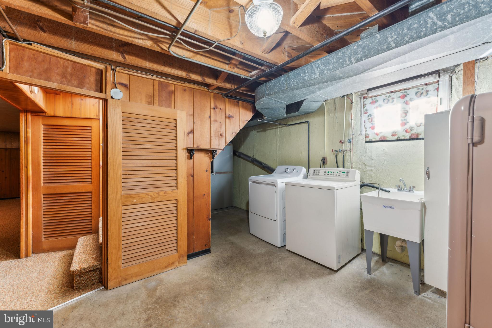 OVERLEA - Residential