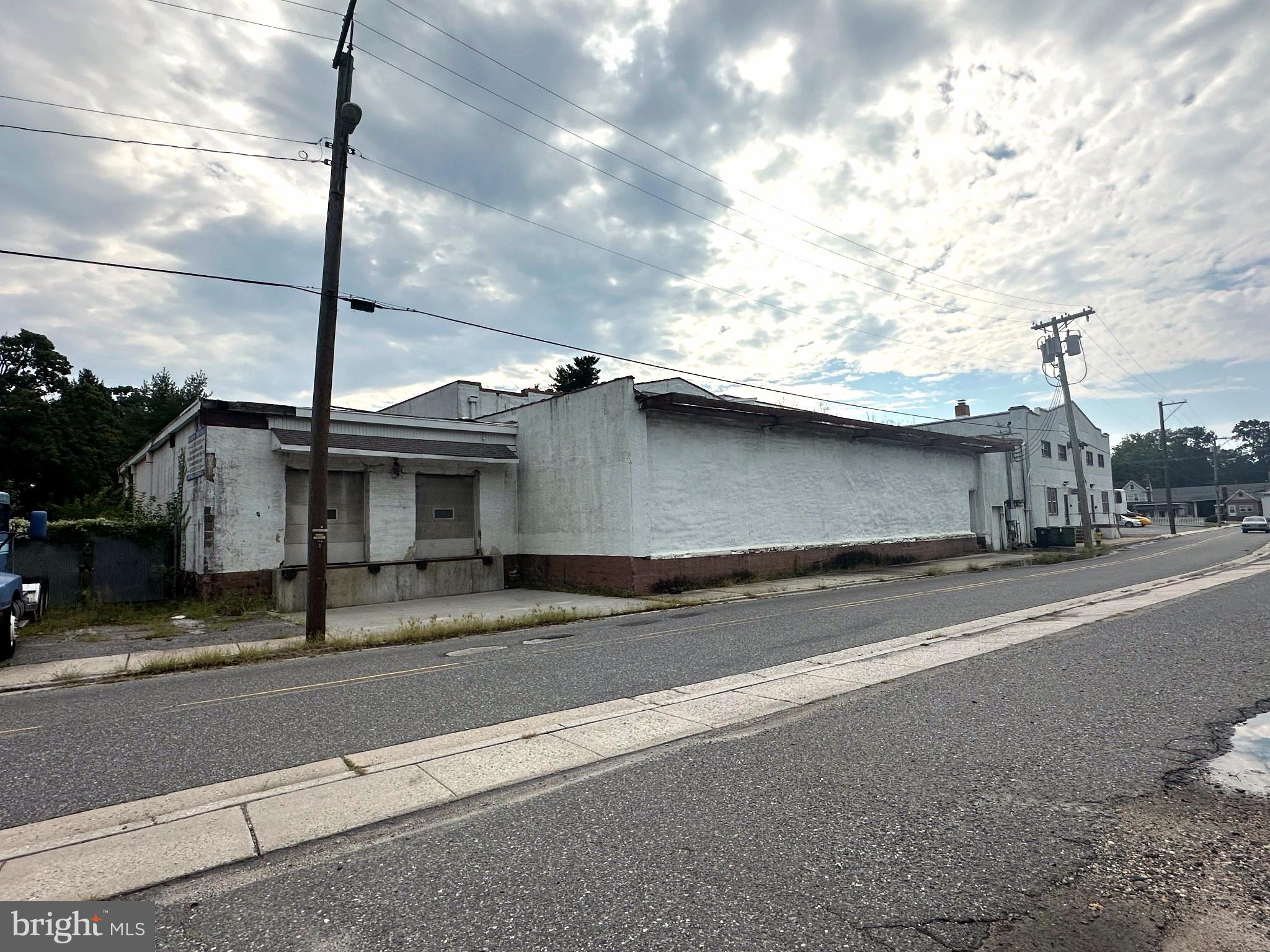 55 COMMERCE AVENUE