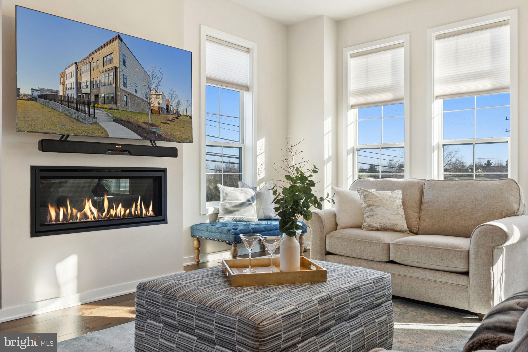 REGENCY AT BELMONT - Residential