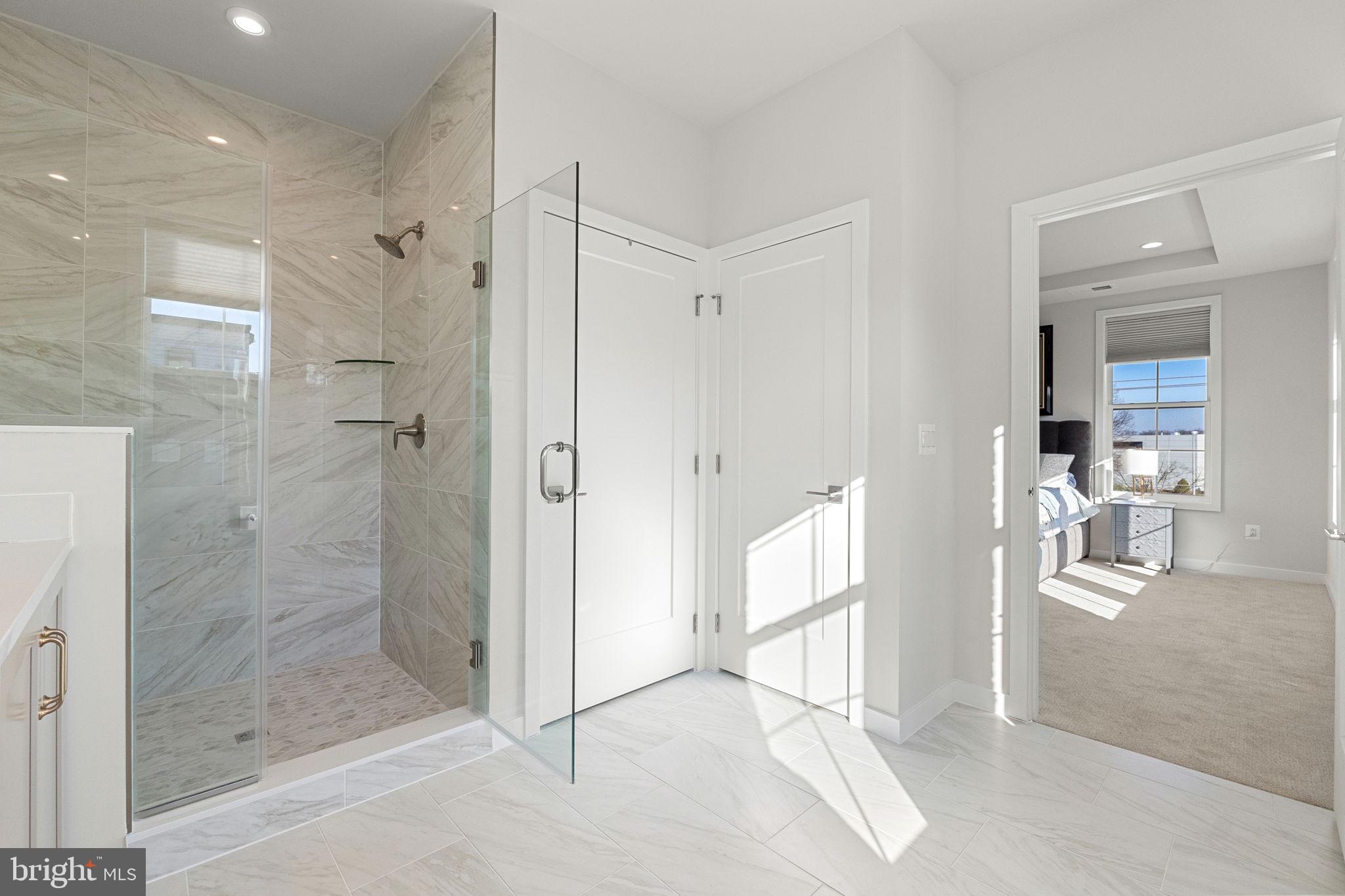 REGENCY AT BELMONT - Residential