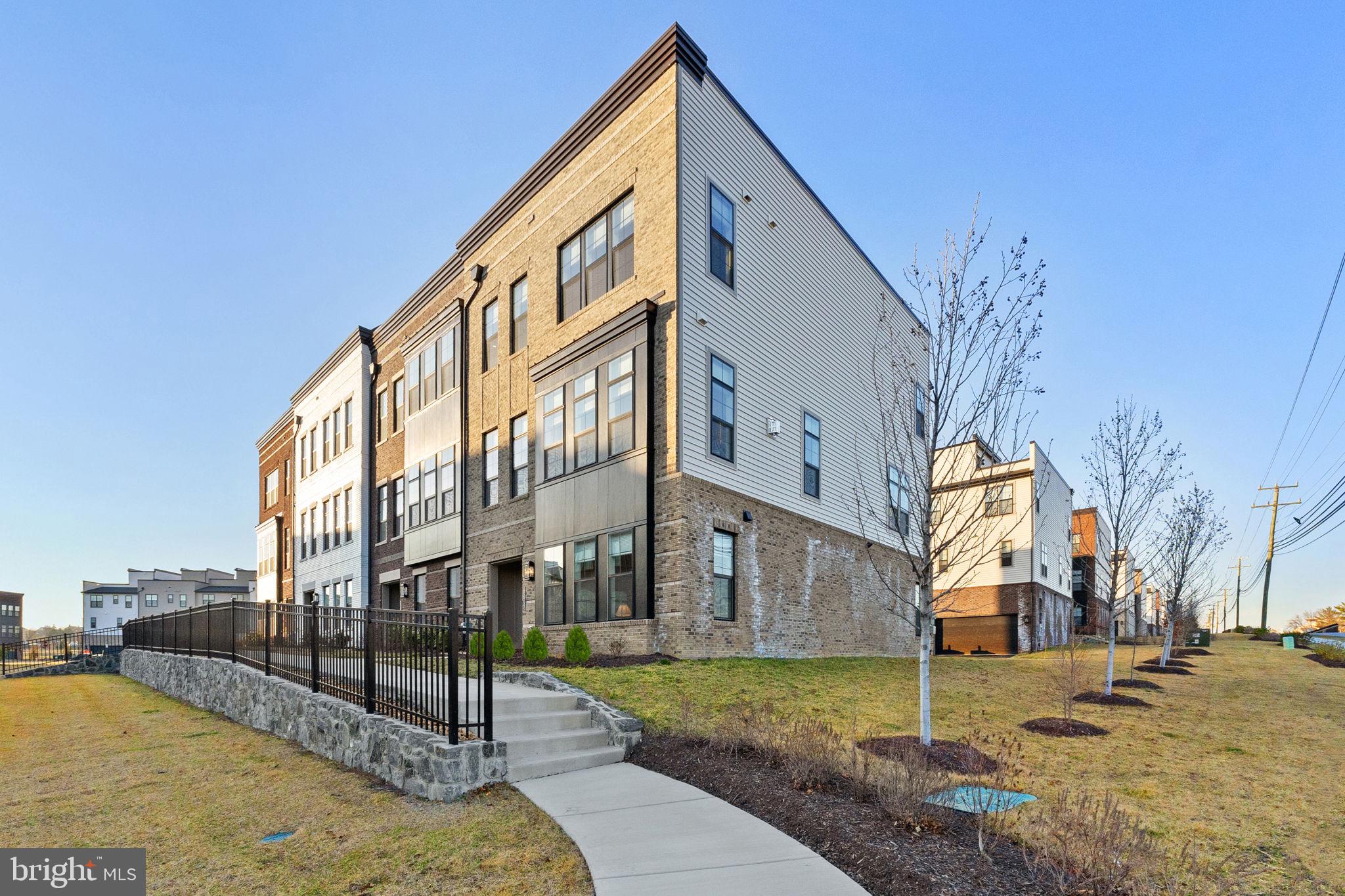 REGENCY AT BELMONT - Residential