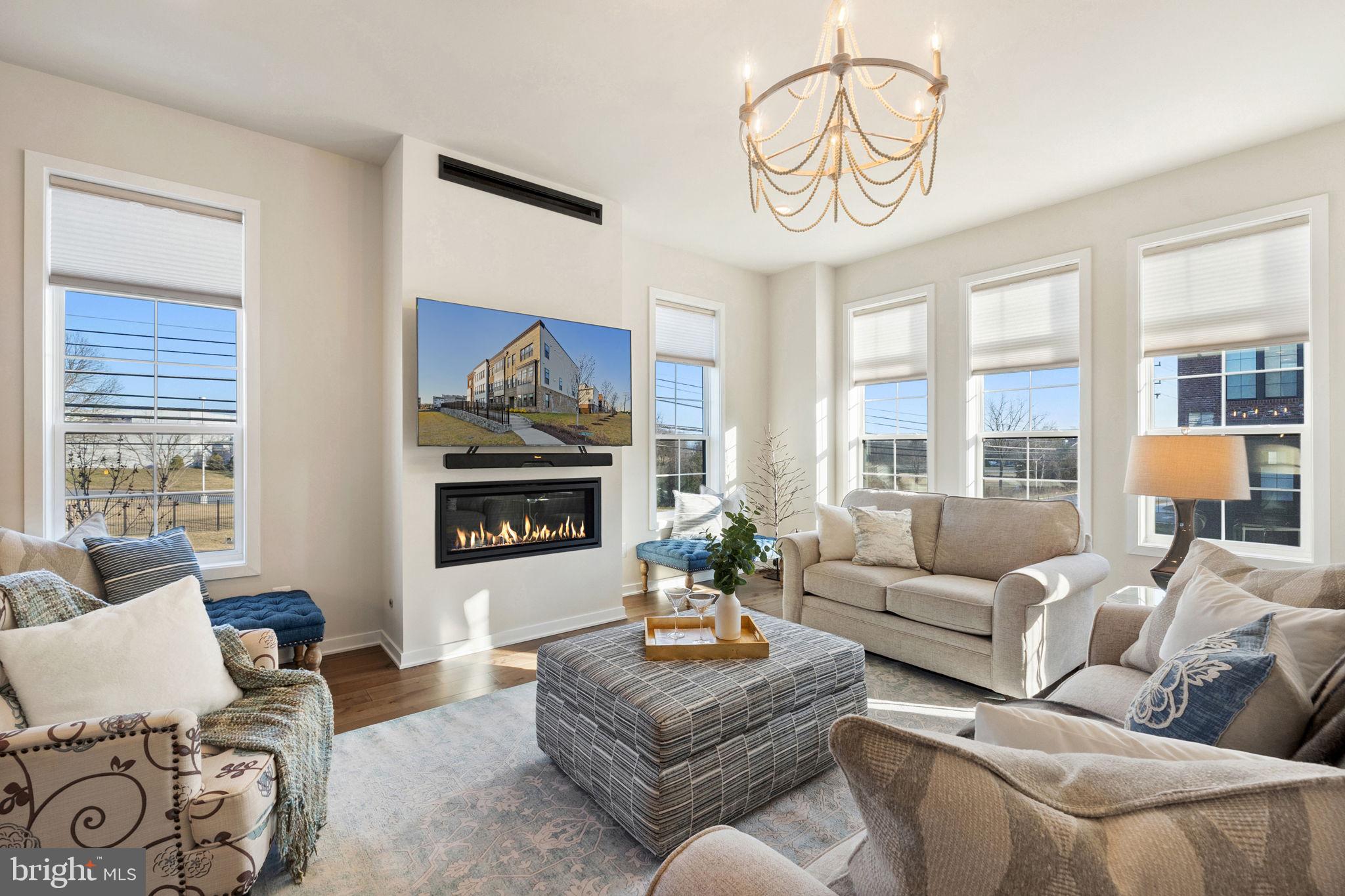 REGENCY AT BELMONT - Residential