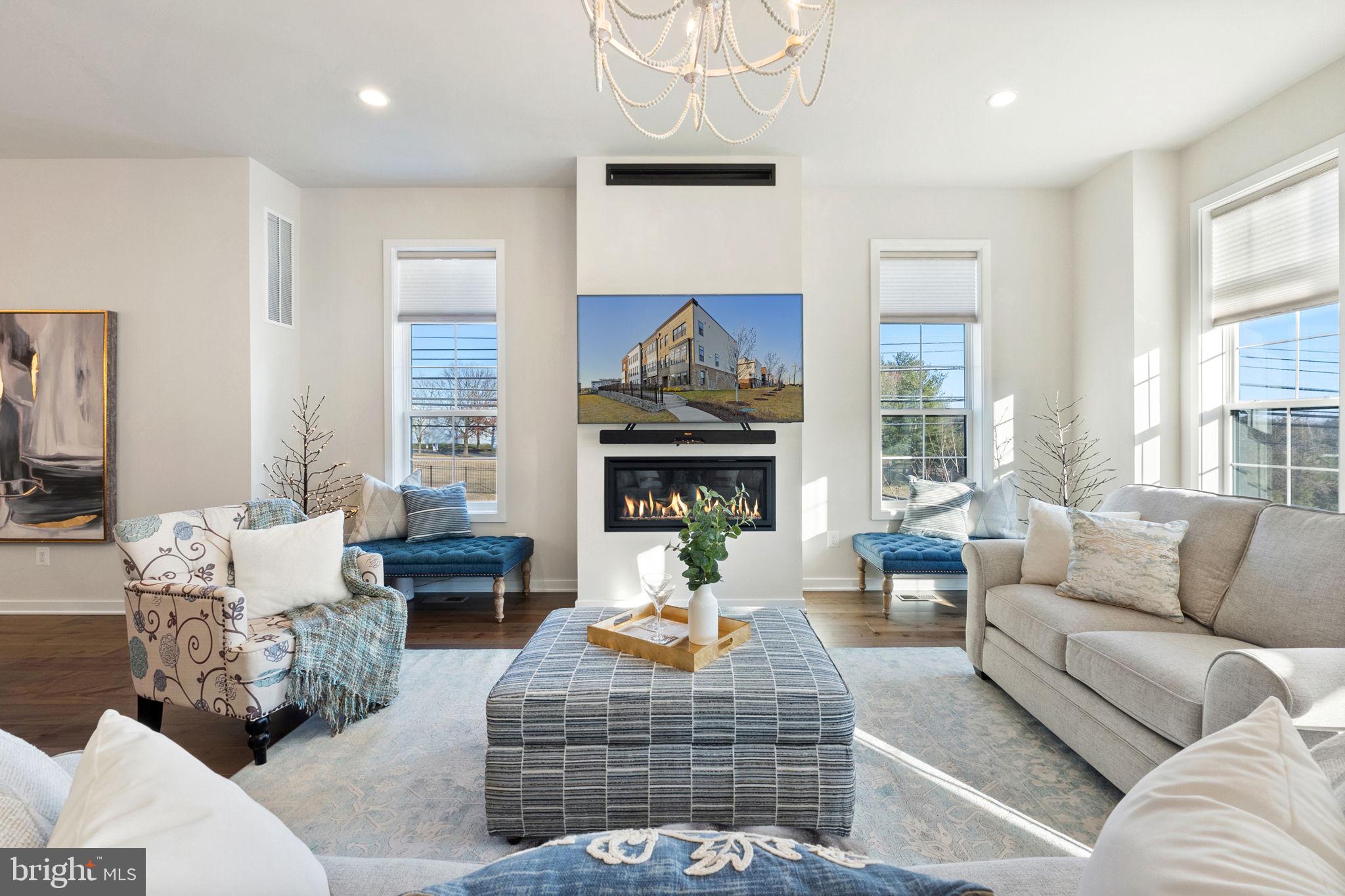 REGENCY AT BELMONT - Residential