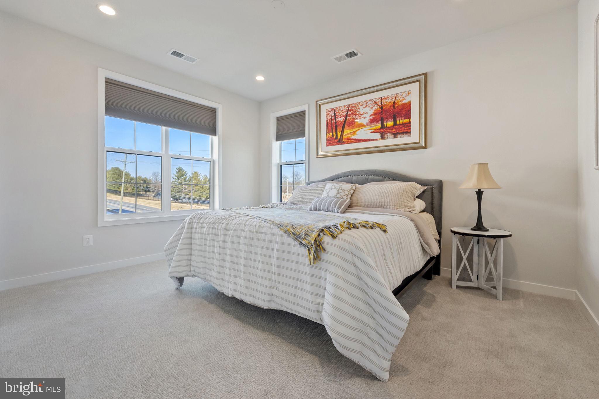 REGENCY AT BELMONT - Residential