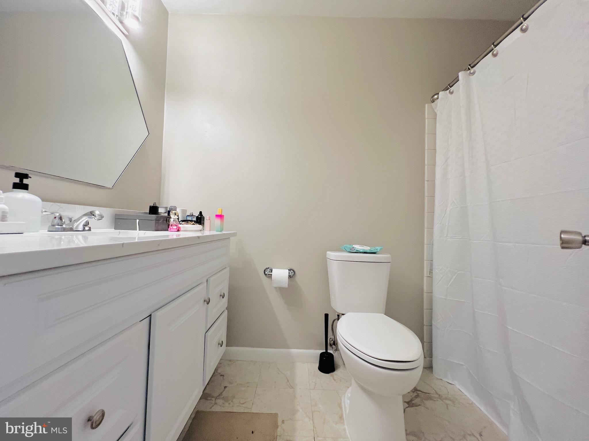 NORTH INDIAN HEAD ESTATES - Residential