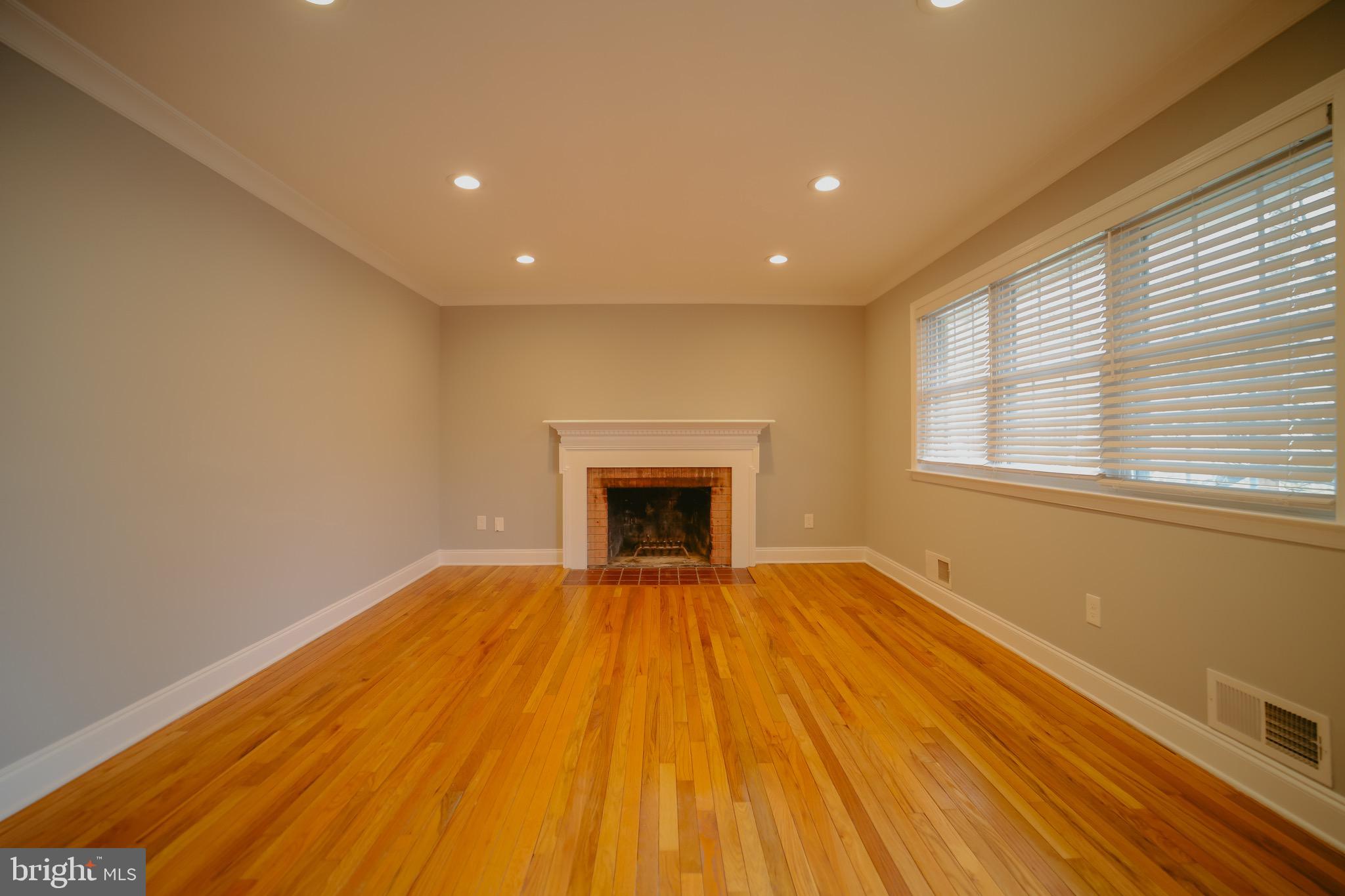 DOUGLAS PARK - Residential Lease