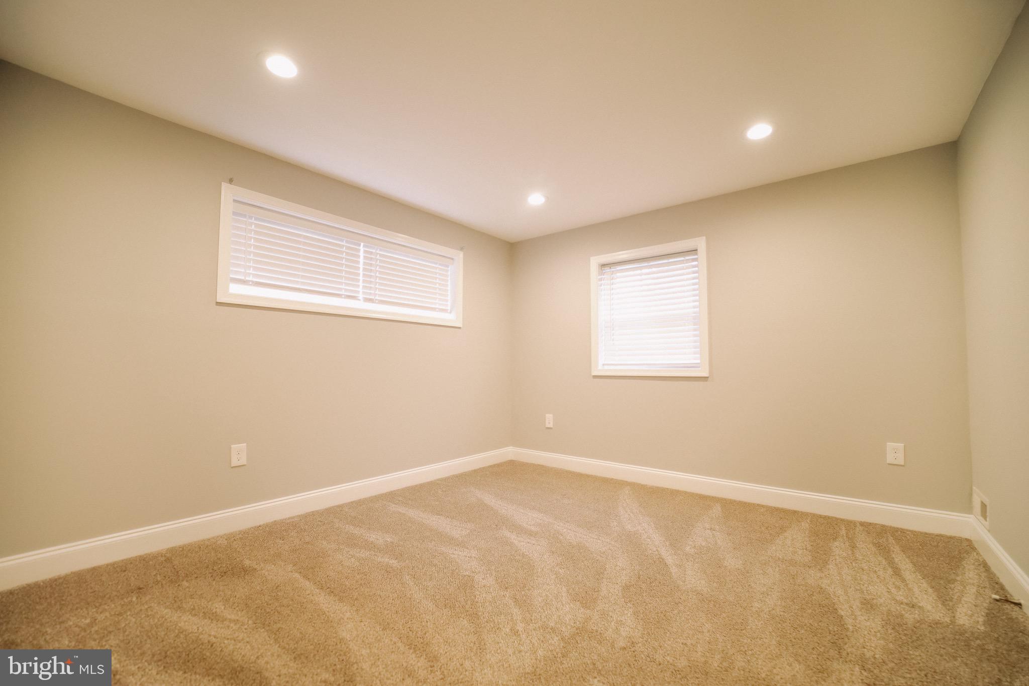 DOUGLAS PARK - Residential Lease