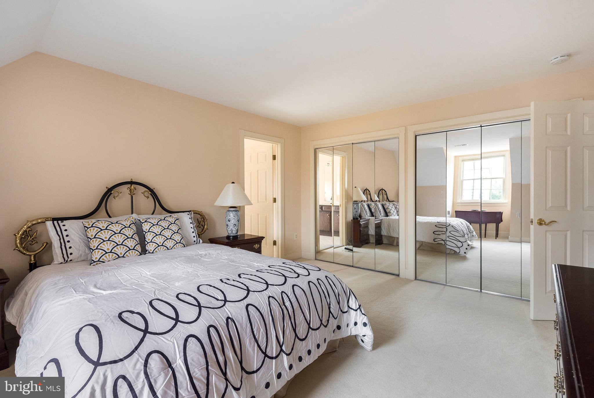 WILD ROSE SHORES - Residential