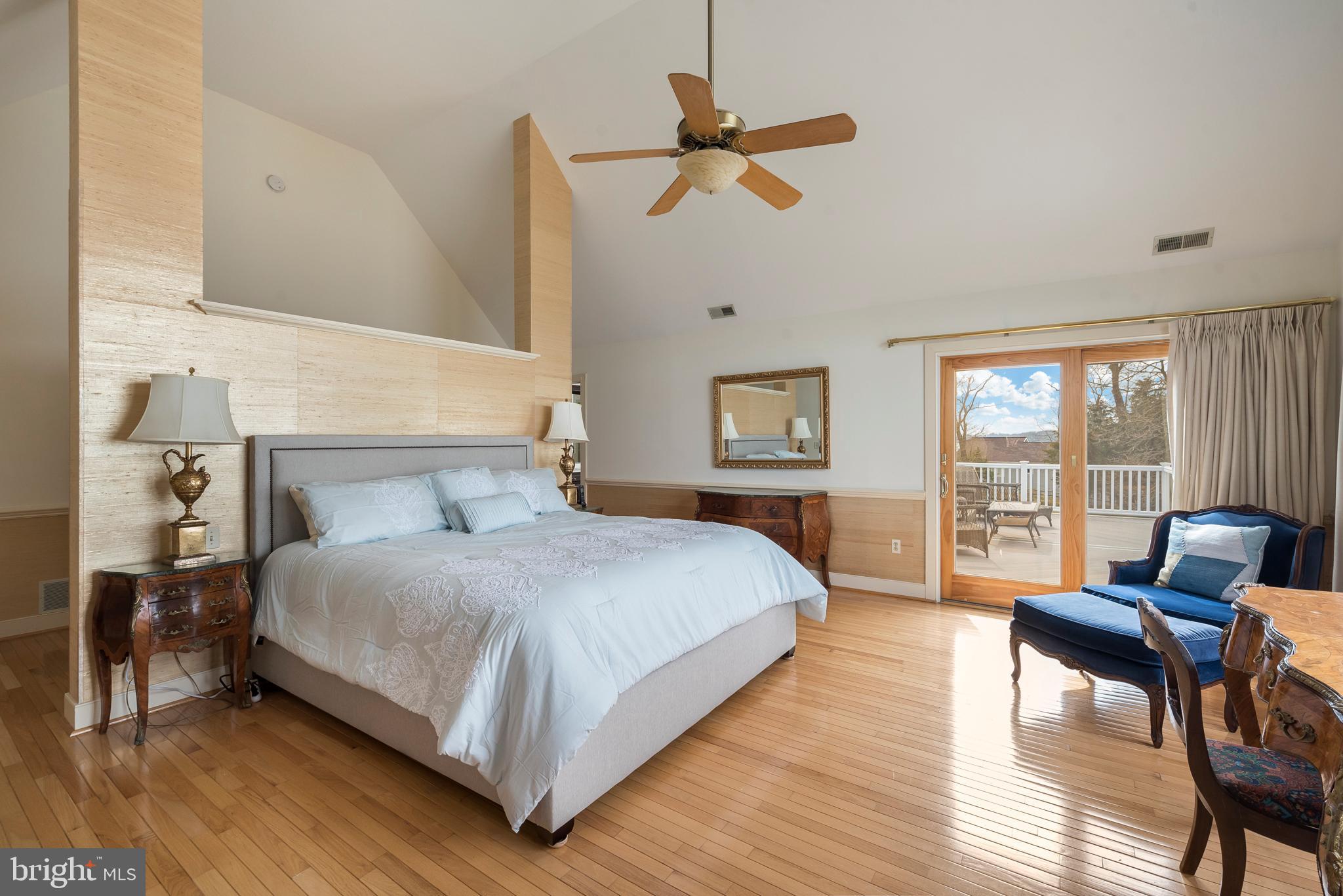 WILD ROSE SHORES - Residential