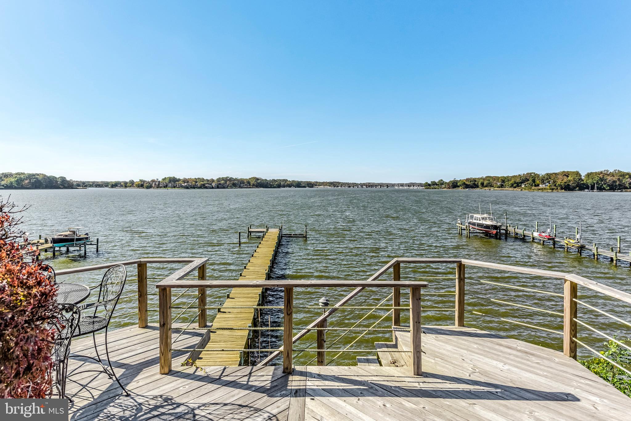 WILD ROSE SHORES - Residential