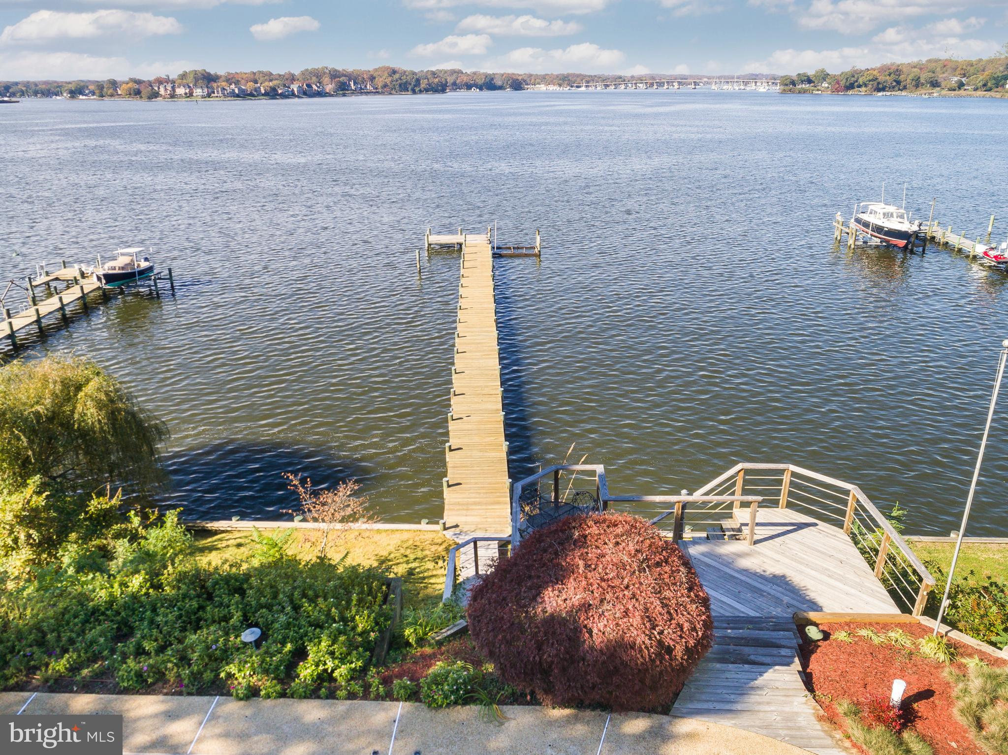 WILD ROSE SHORES - Residential