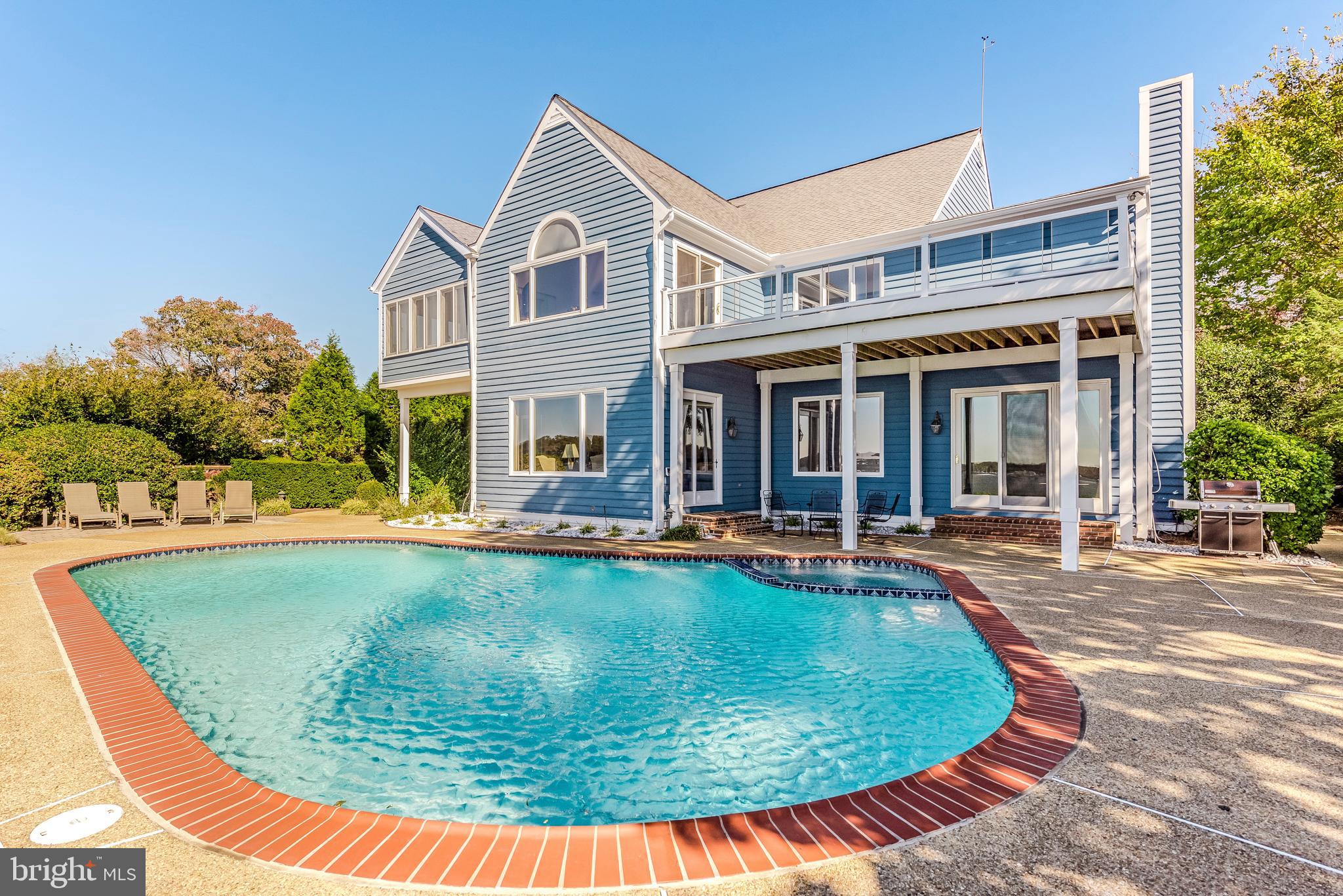 WILD ROSE SHORES - Residential