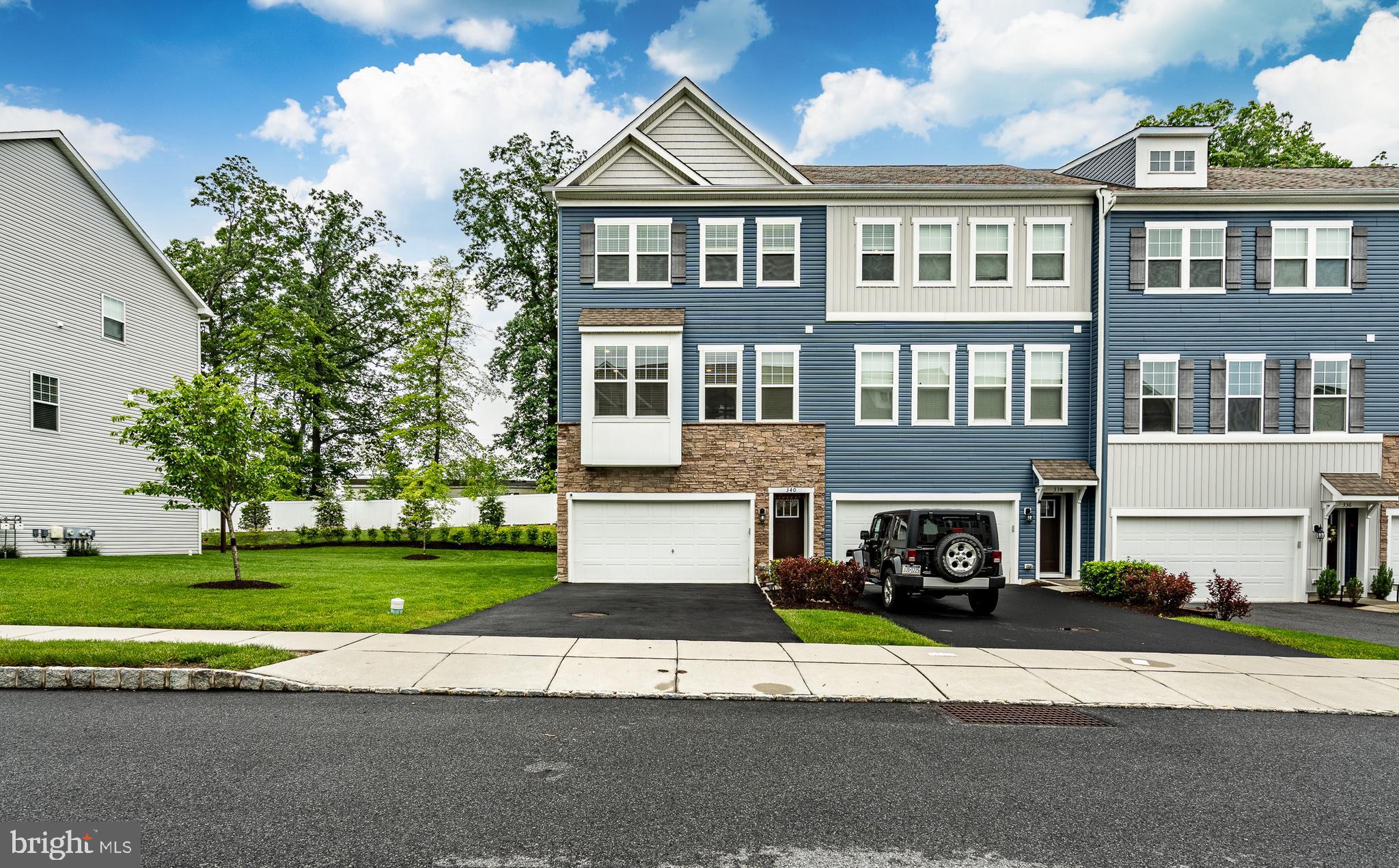340 DAWSON PLACE