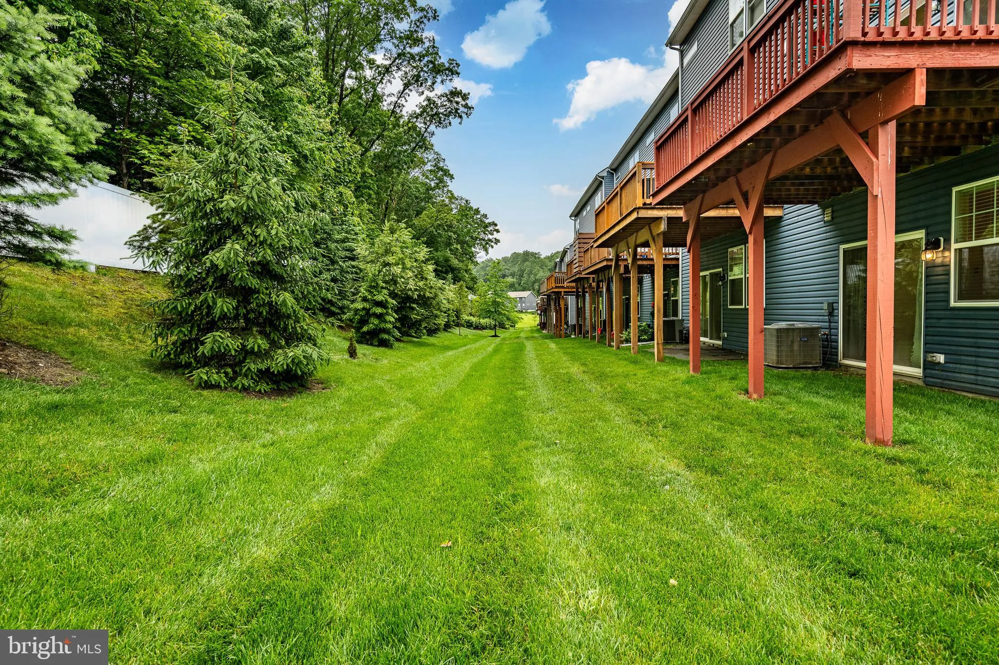 Downingtown, Pennsylvania 19335, United States, 3 Bedrooms Bedrooms, ,3 BathroomsBathrooms,Residential,Pending,140094