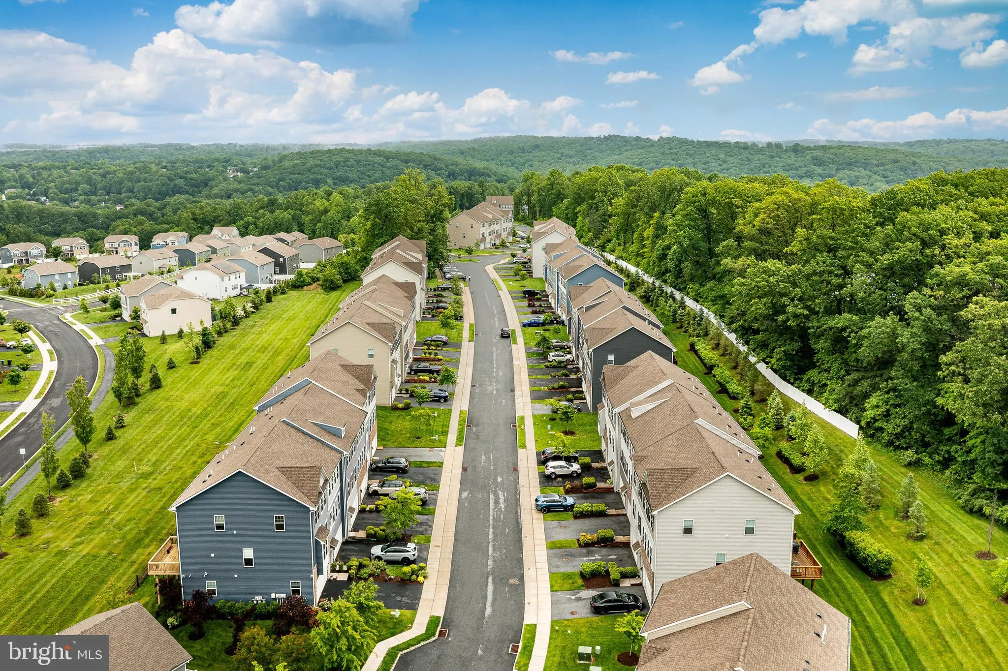 Downingtown, Pennsylvania 19335, United States, 3 Bedrooms Bedrooms, ,3 BathroomsBathrooms,Residential,Pending,140094