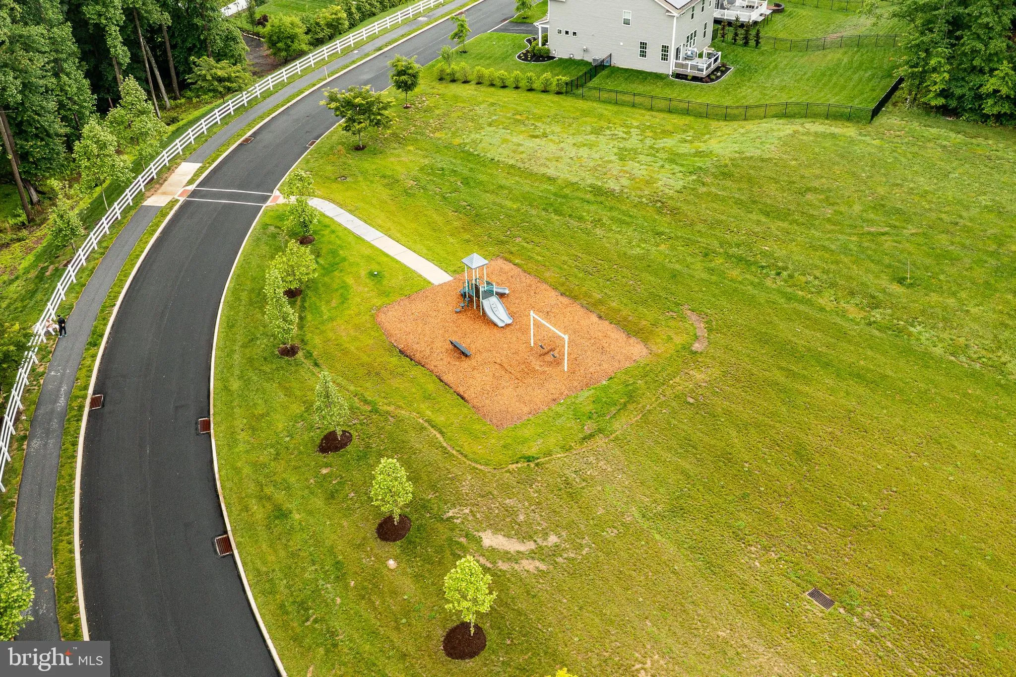 Downingtown, Pennsylvania 19335, United States, 3 Bedrooms Bedrooms, ,3 BathroomsBathrooms,Residential,Pending,140094