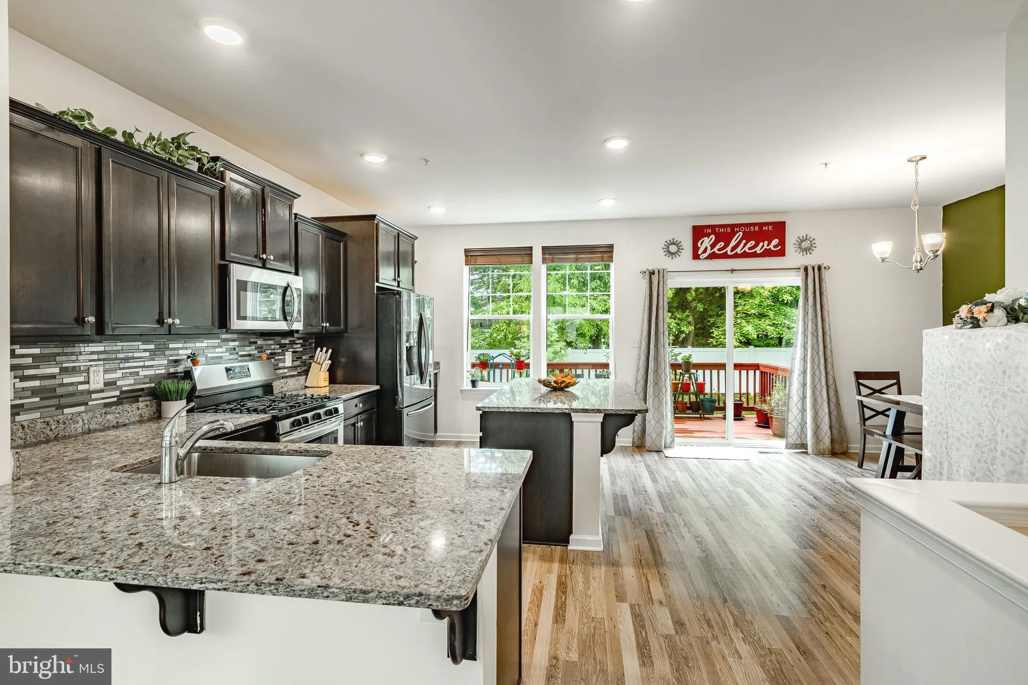 Downingtown, Pennsylvania 19335, United States, 3 Bedrooms Bedrooms, ,3 BathroomsBathrooms,Residential,Pending,140094