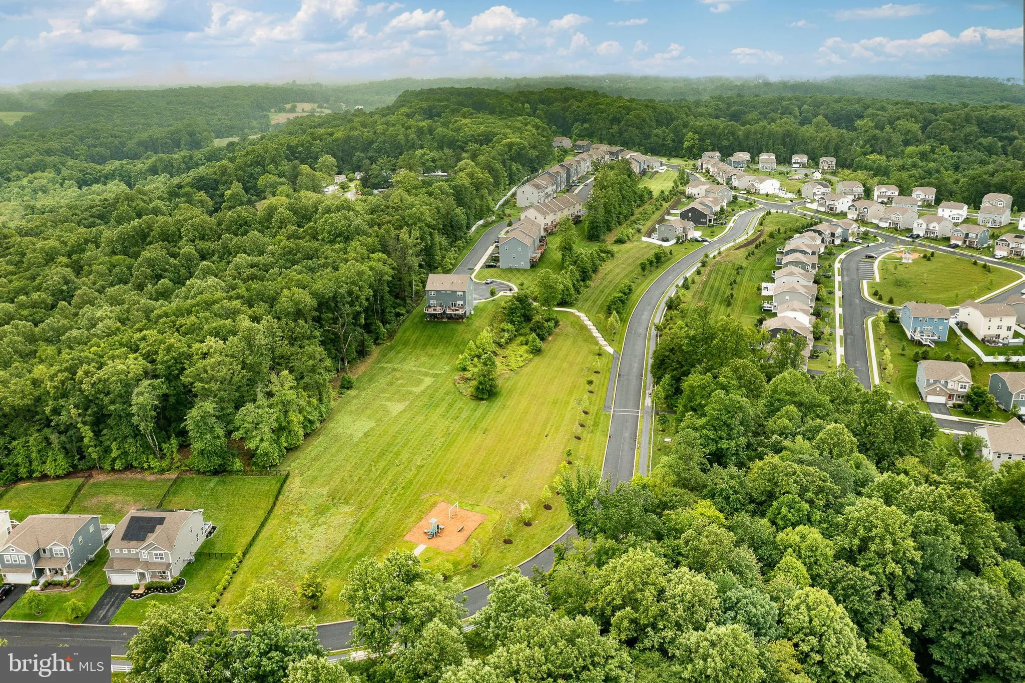 Downingtown, Pennsylvania 19335, United States, 3 Bedrooms Bedrooms, ,3 BathroomsBathrooms,Residential,Pending,140094