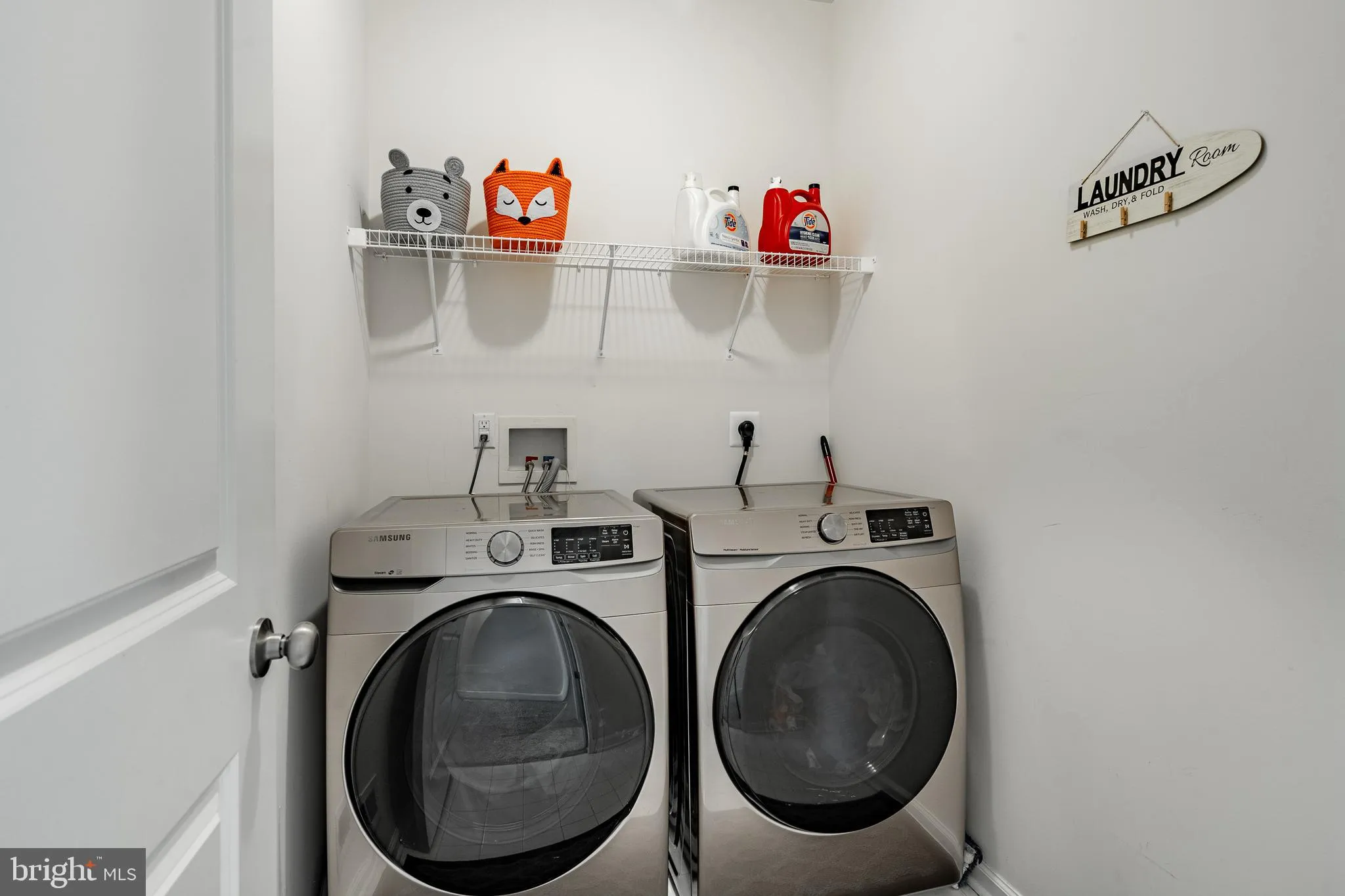 Downingtown, Pennsylvania 19335, United States, 3 Bedrooms Bedrooms, ,3 BathroomsBathrooms,Residential,Pending,140094