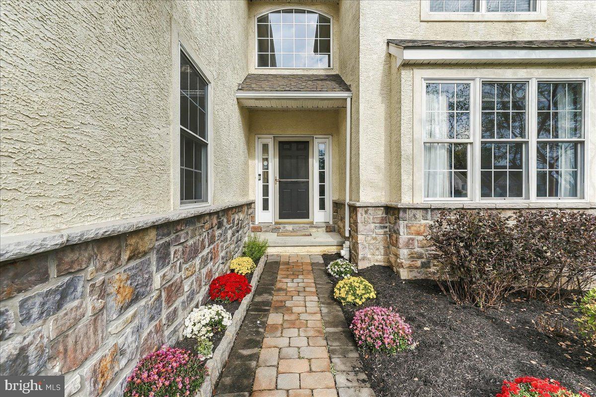 115 CETON COURT