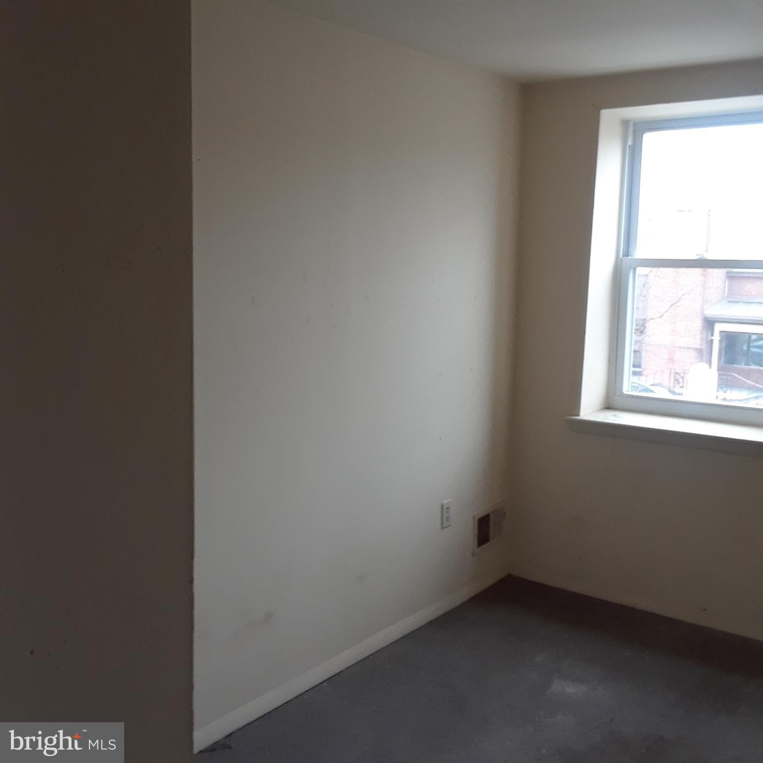 HOLLINS PARK - Residential