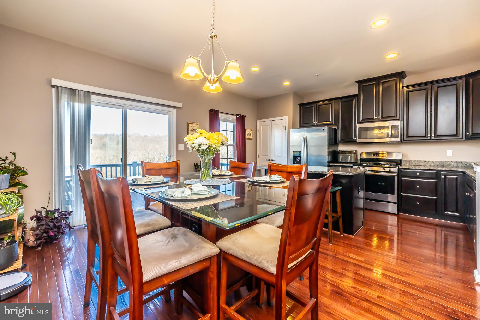 MEADOWVIEW - Residential