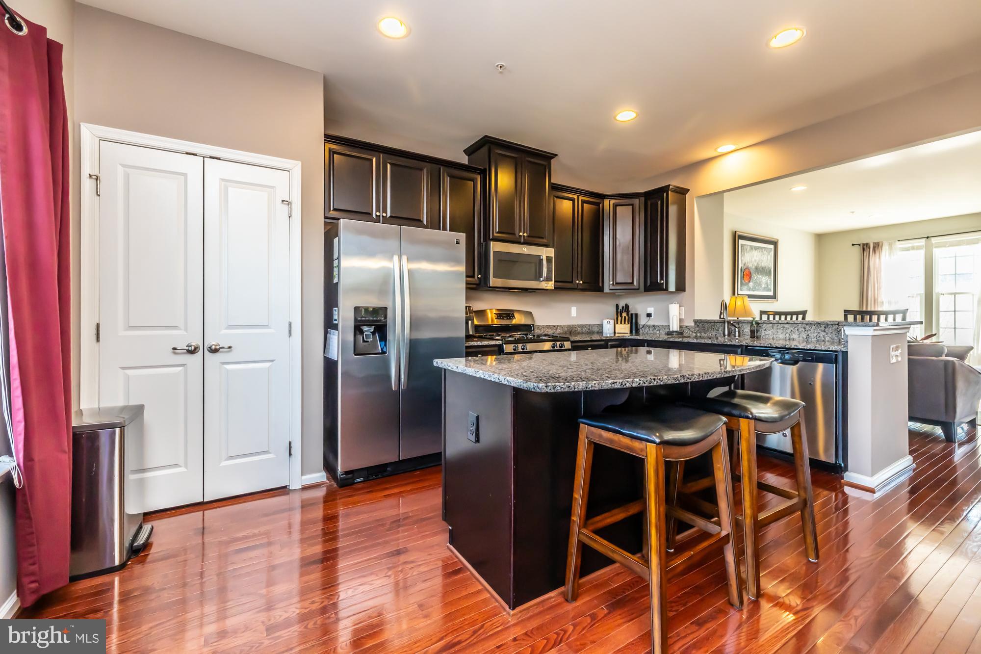 MEADOWVIEW - Residential