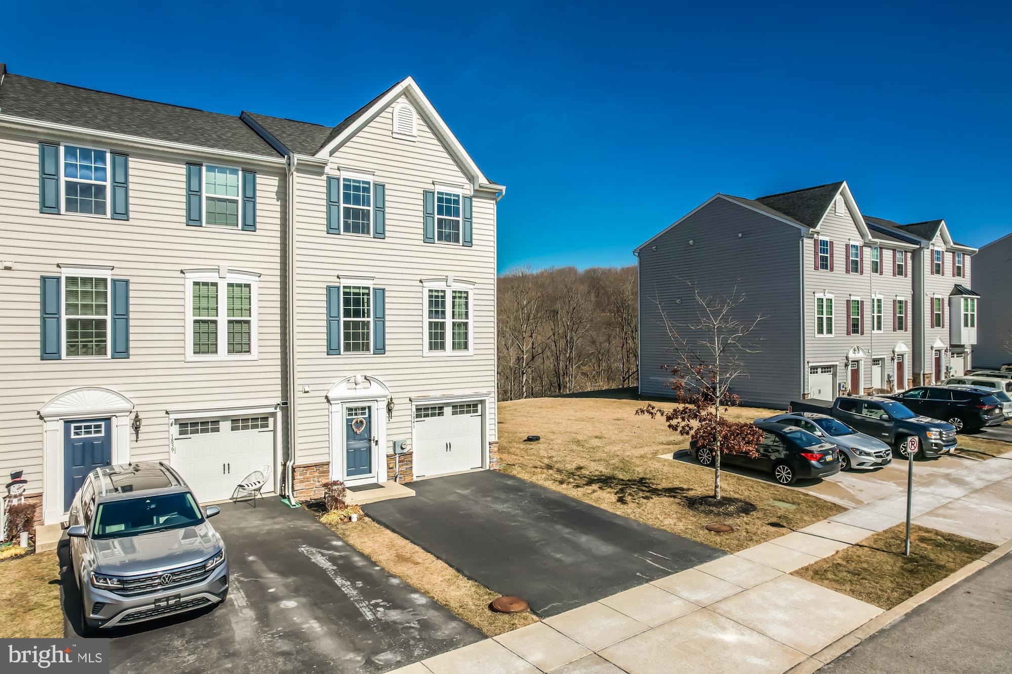 MEADOWVIEW - Residential