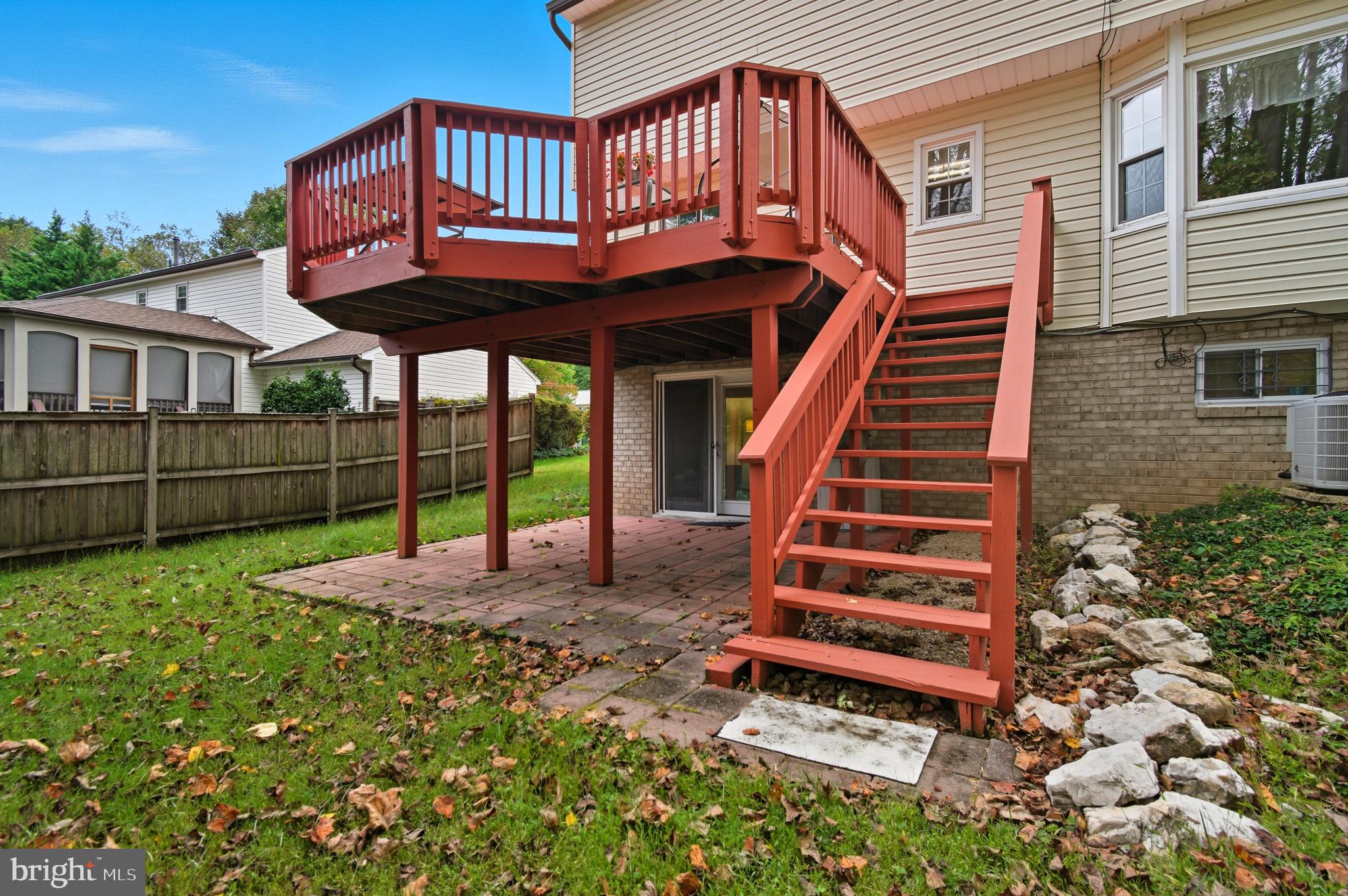 1609 WINDING WAYE LANE