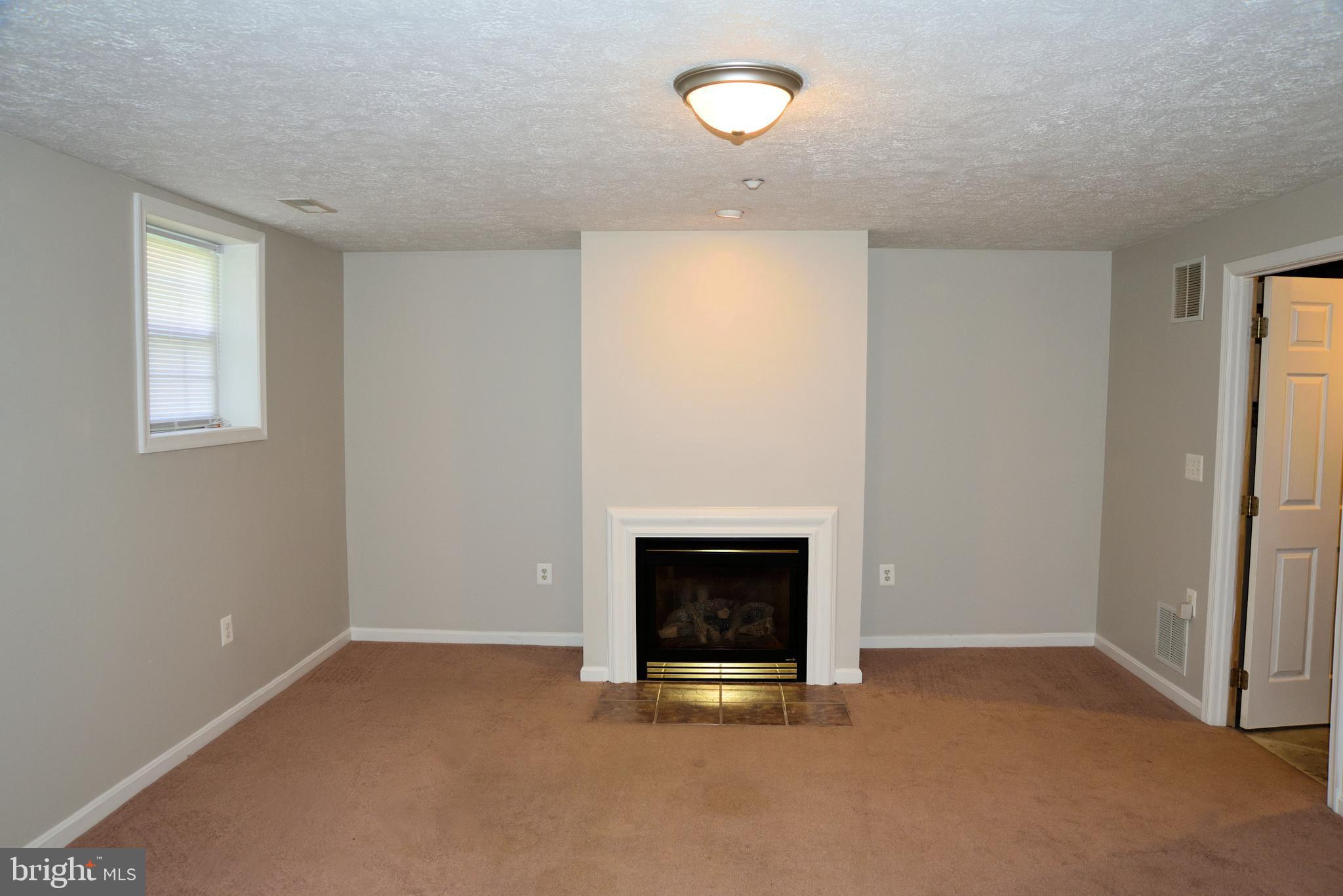 WOODS AT DEER CREEK - Residential Lease
