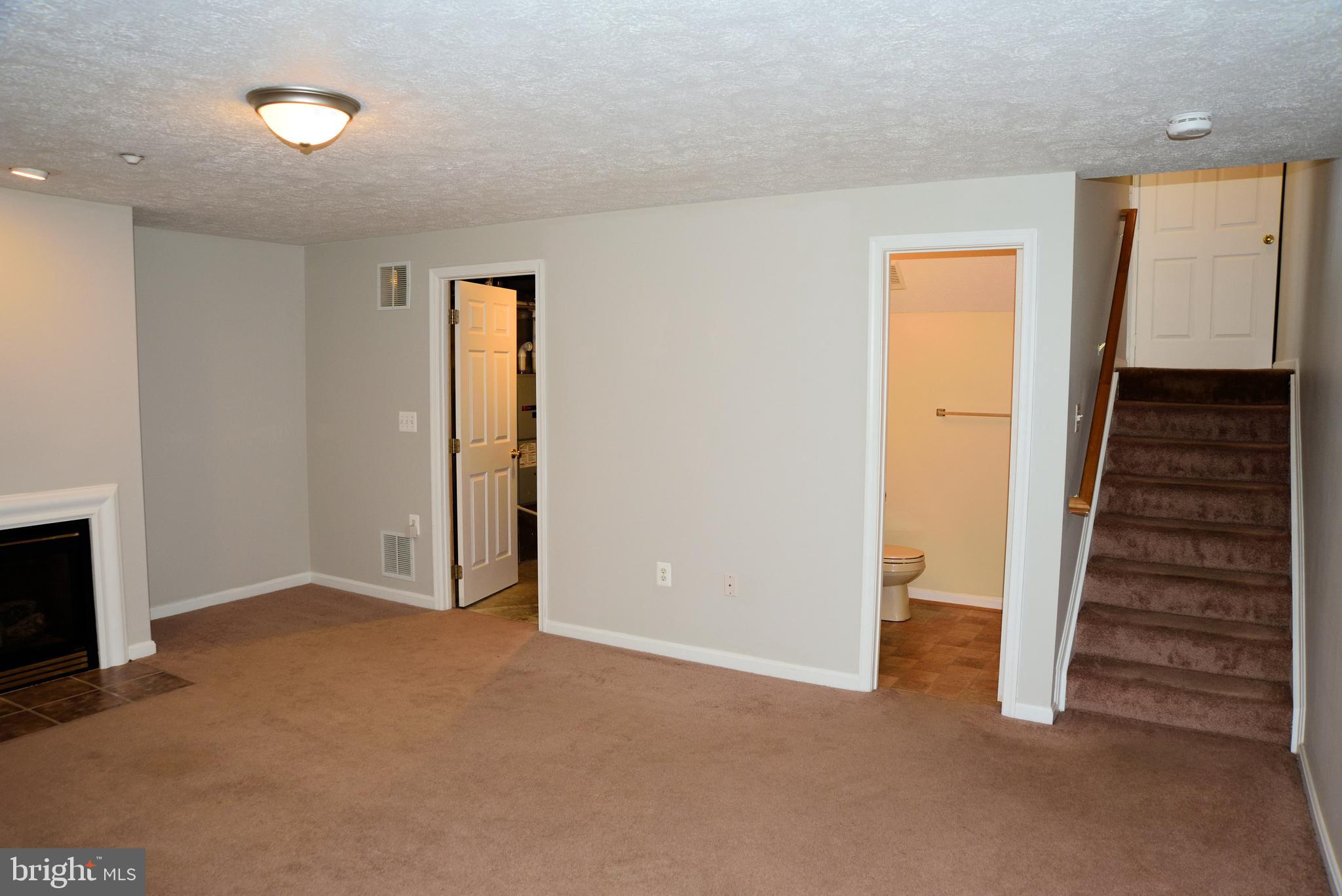 WOODS AT DEER CREEK - Residential Lease