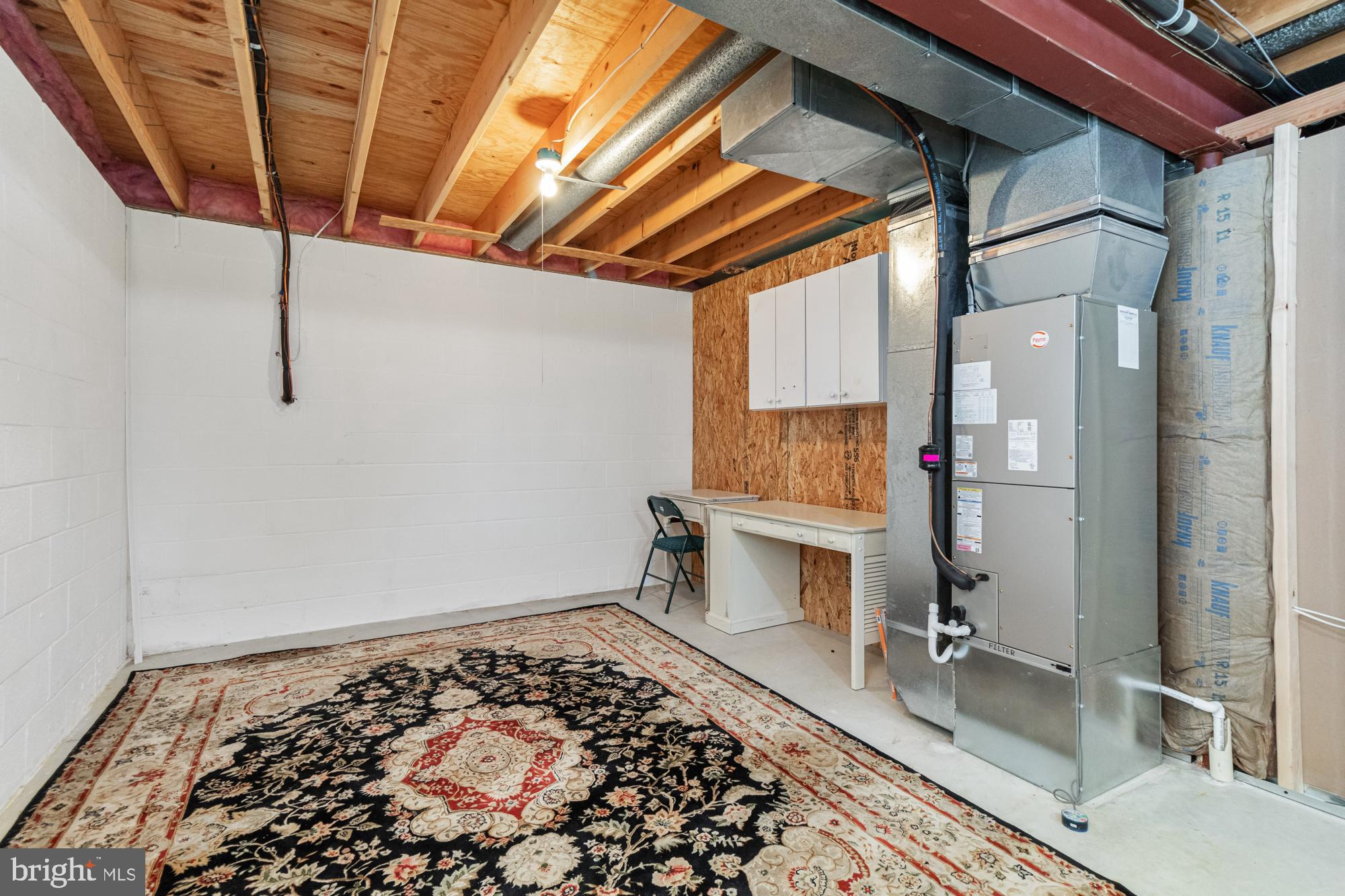 BAUERNSCHMIDT MANOR - Residential Lease