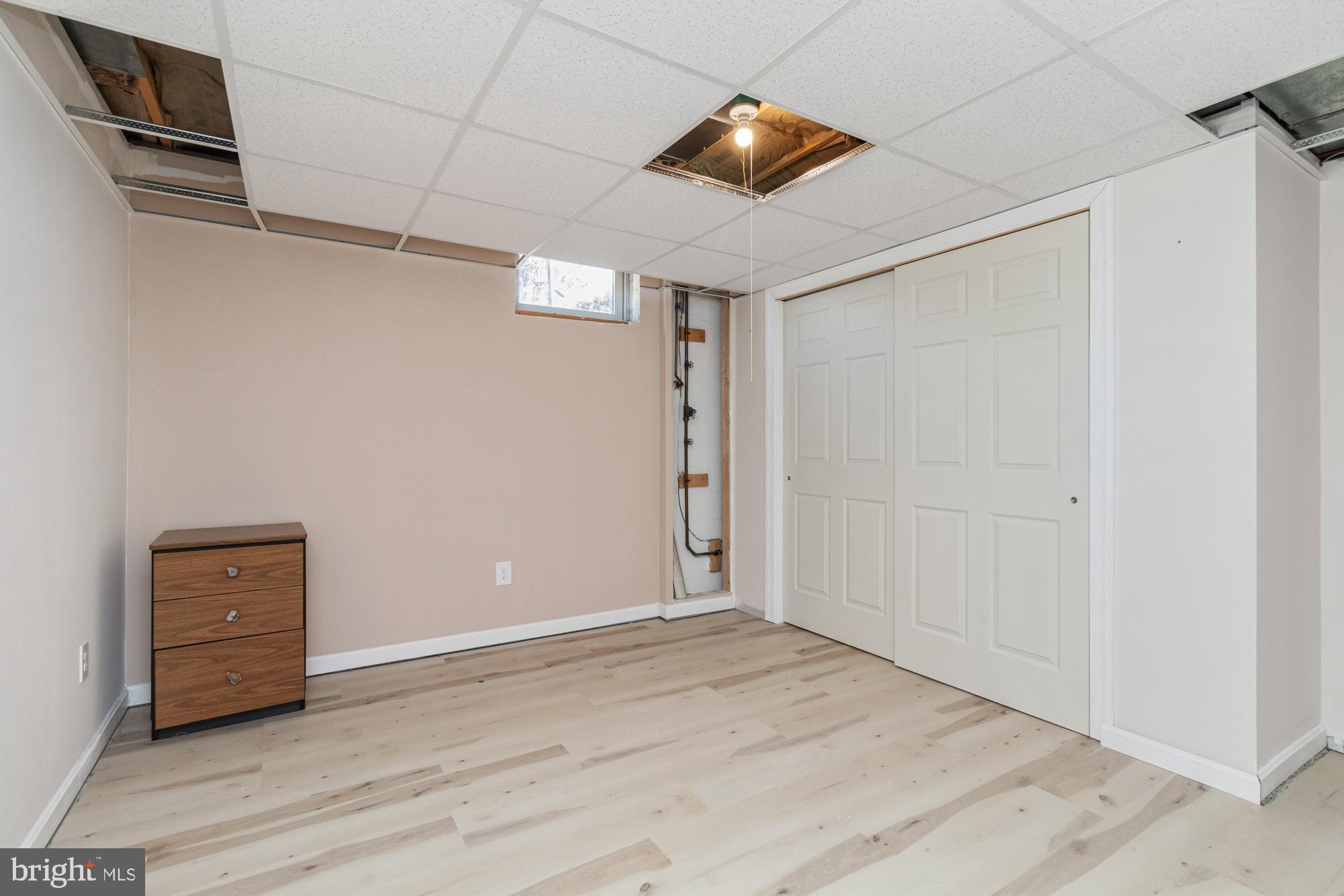 BAUERNSCHMIDT MANOR - Residential Lease