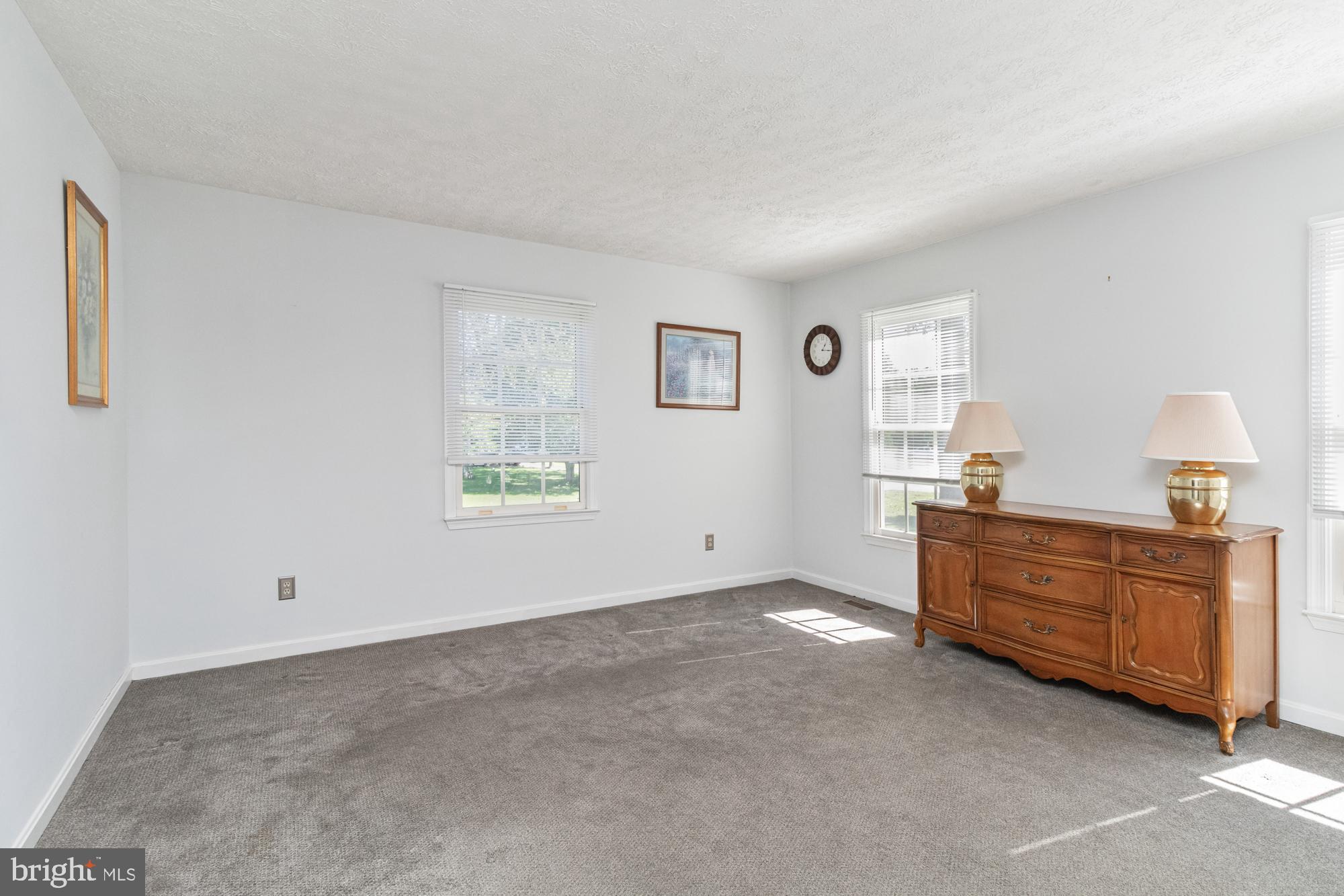 BAUERNSCHMIDT MANOR - Residential Lease