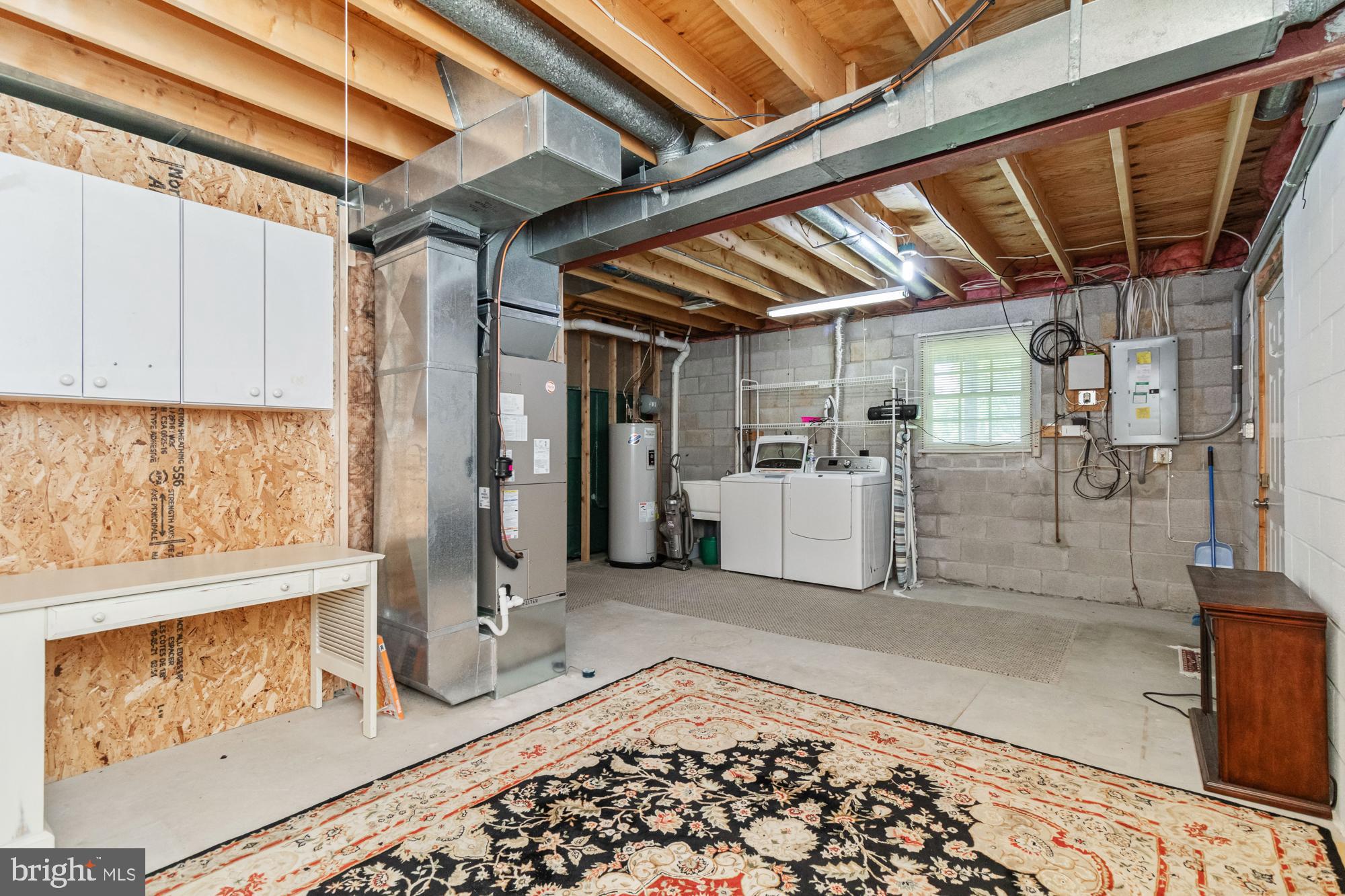 BAUERNSCHMIDT MANOR - Residential Lease