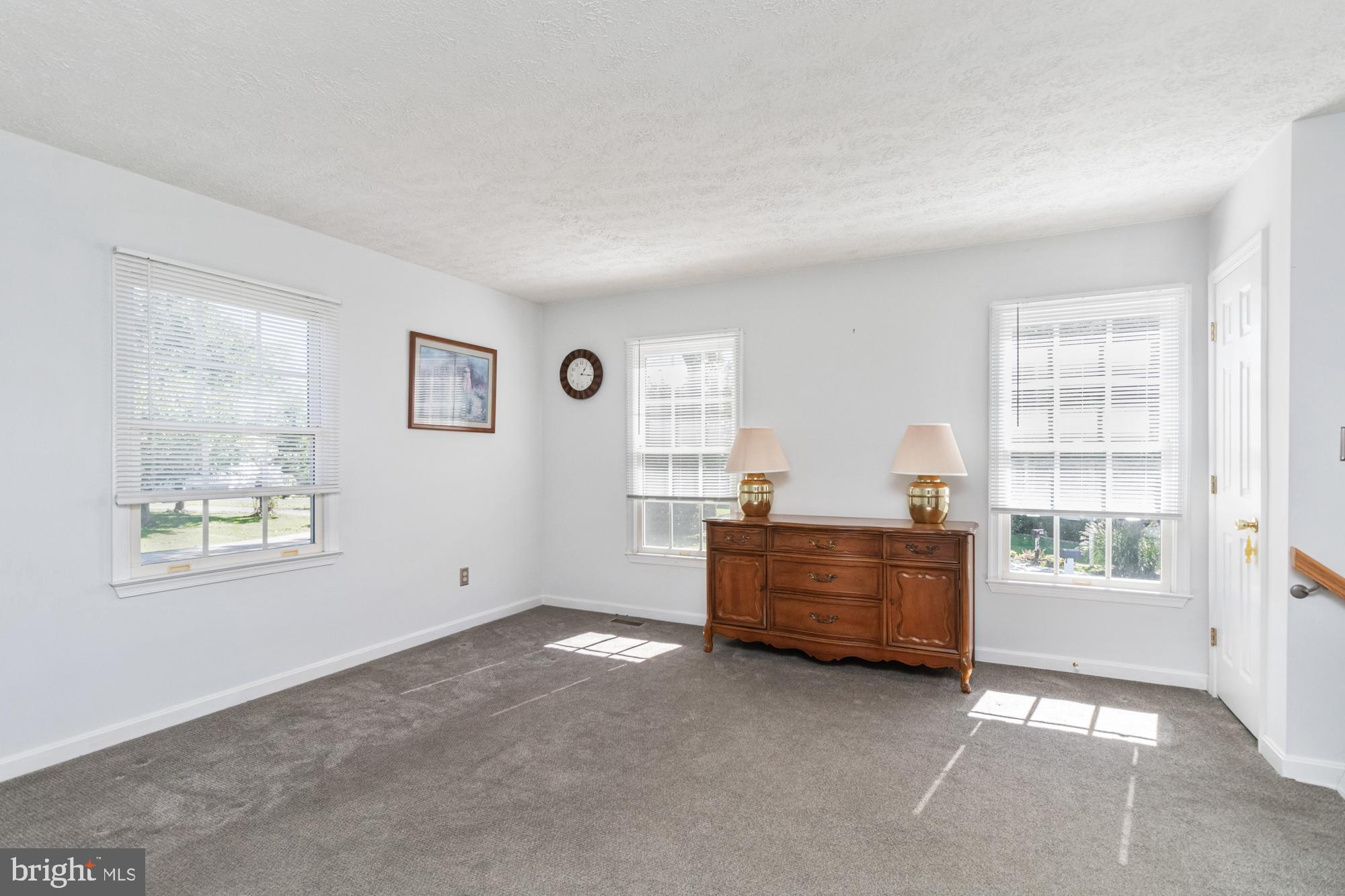 BAUERNSCHMIDT MANOR - Residential Lease