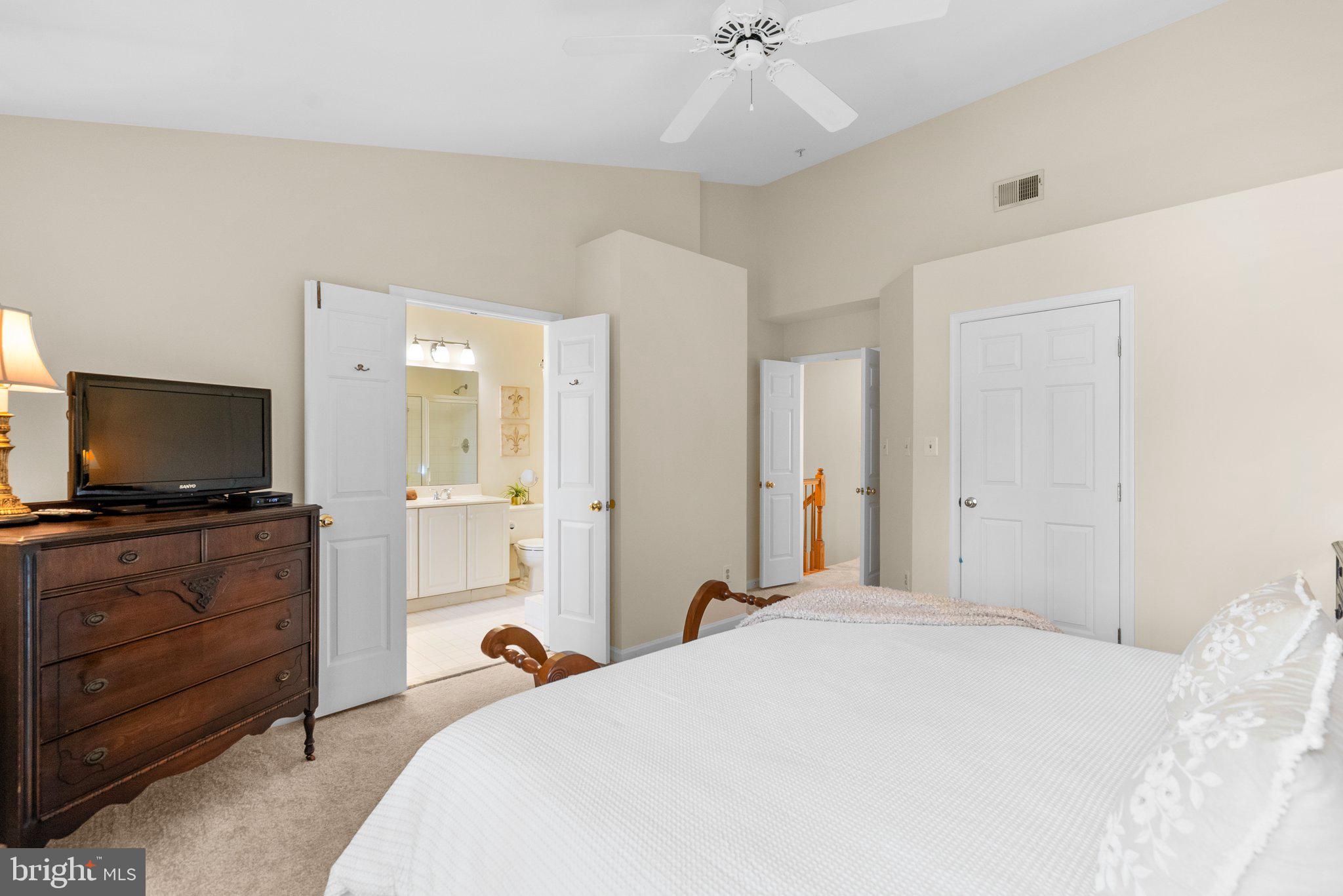 JAMES CREEK - Residential