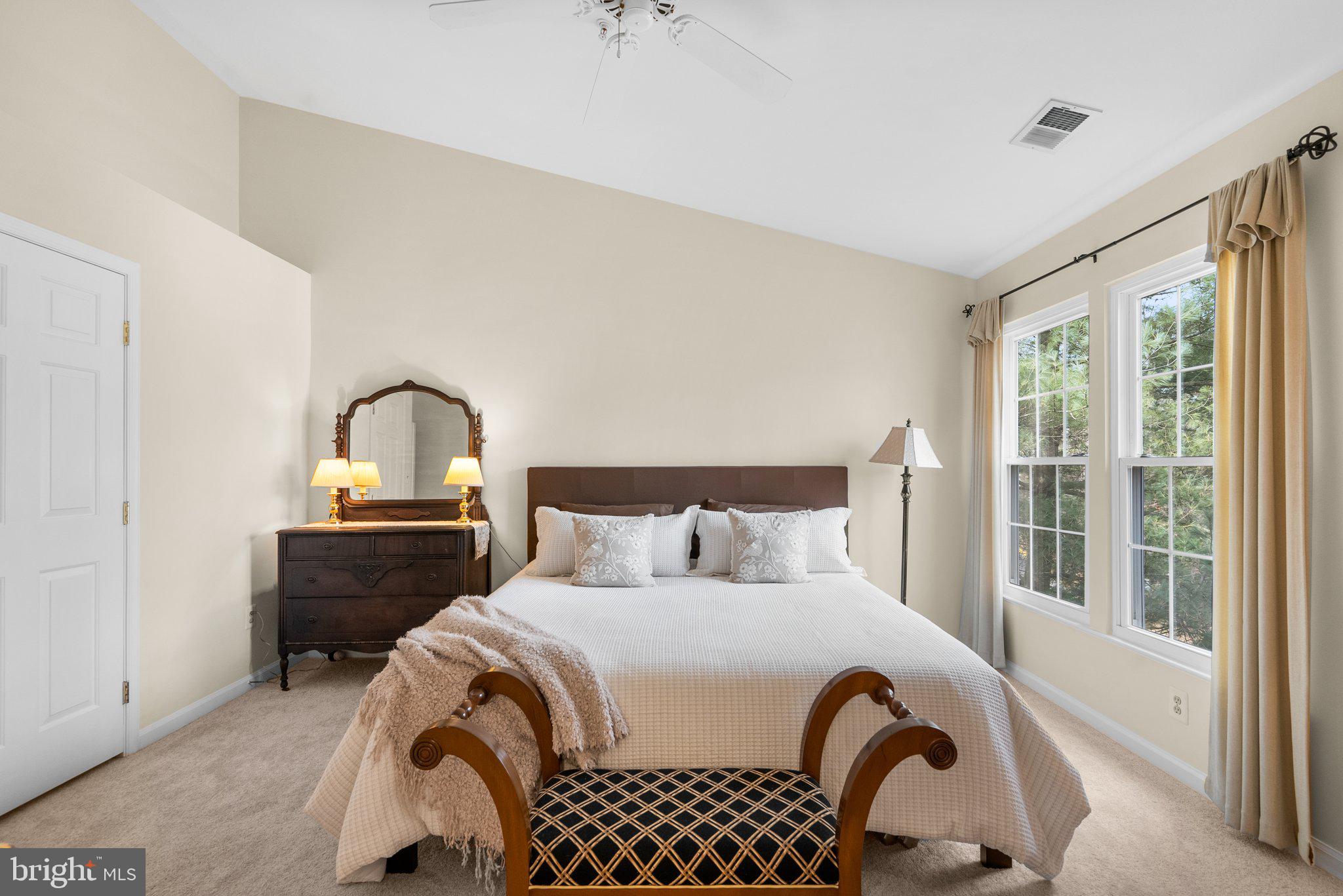 JAMES CREEK - Residential