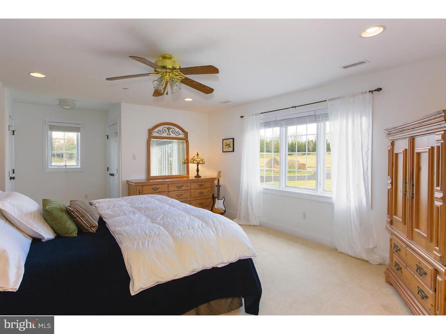 WHITE HORSE - Residential
