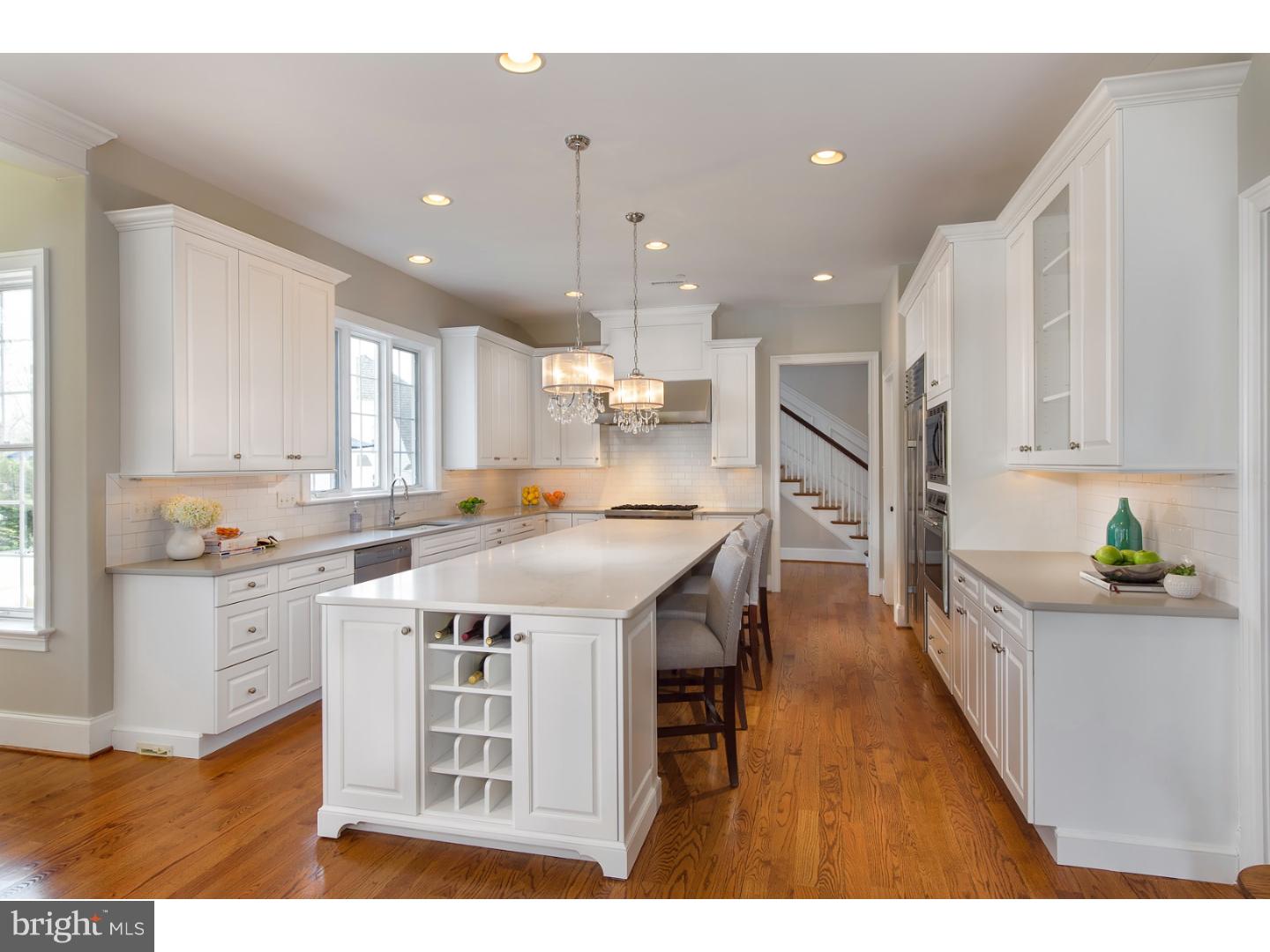 WHITE HORSE - Residential