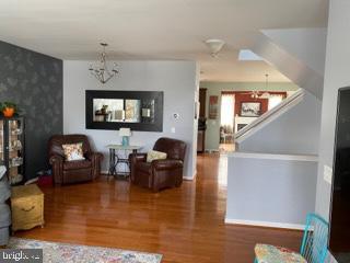 22667 FLOWING SPRING SQUARE